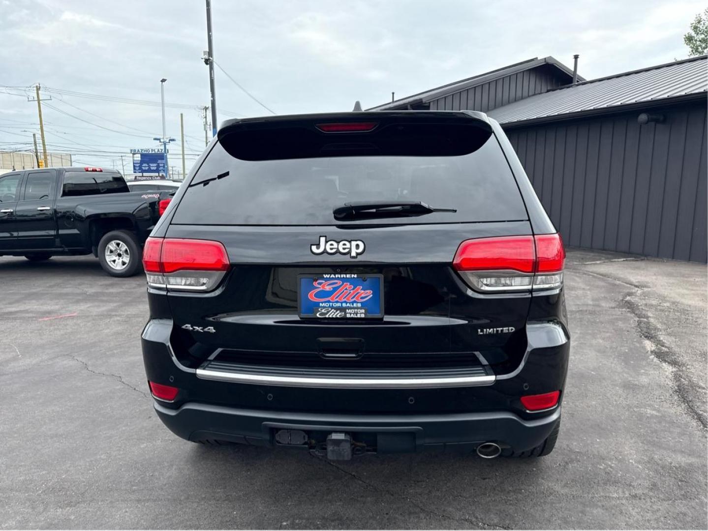 2018 BLACK JEEP GRAND CHEROKEE (1C4RJFBG6JC) with an V6,3.6L(220 CID),DOHC engine, AUTOMATIC transmission, located at 14600 Frazho Road, Warren, MI, 48089, (586) 776-3400, 42.485996, -82.974220 - Photo#5