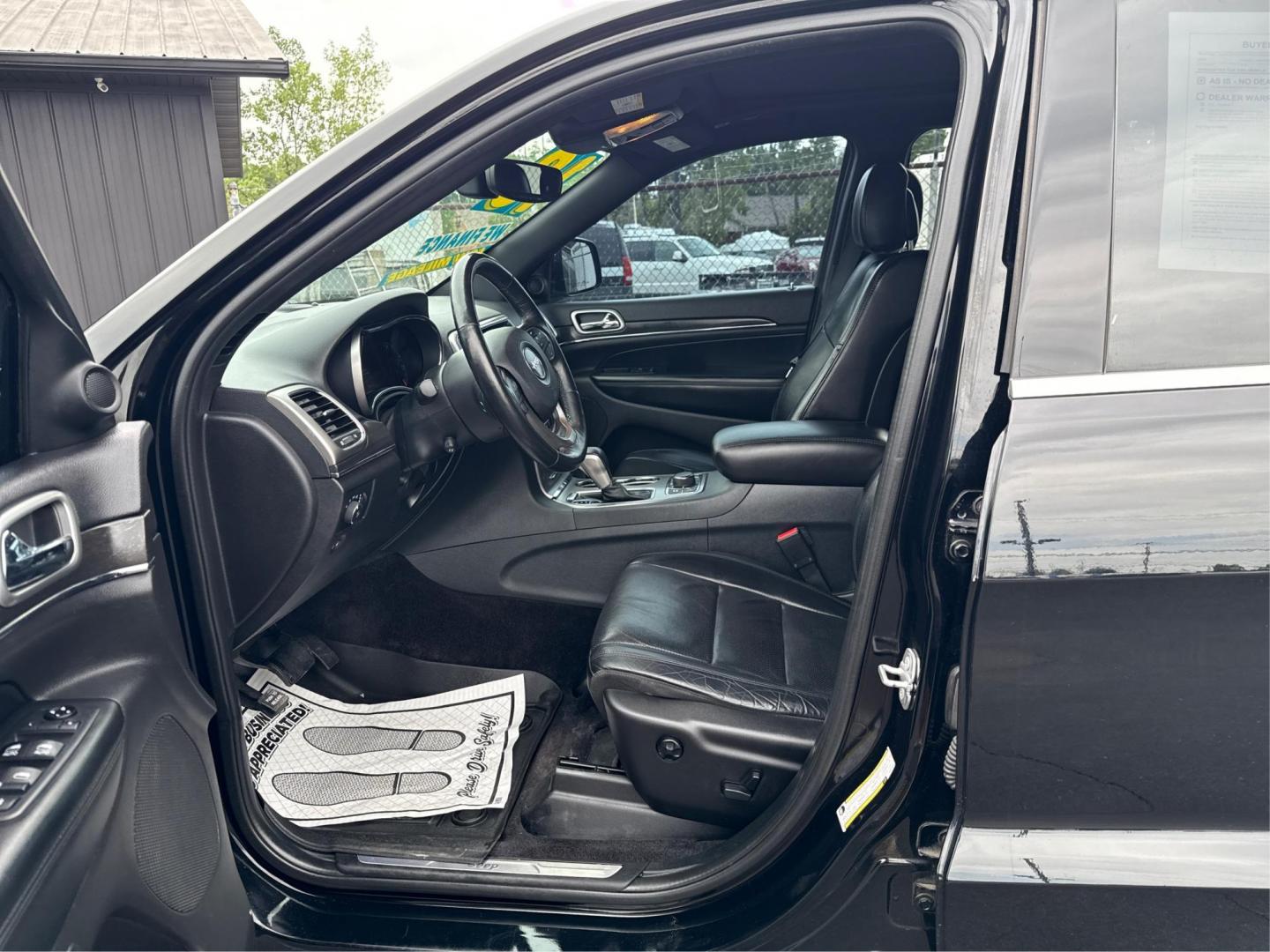 2018 BLACK JEEP GRAND CHEROKEE (1C4RJFBG6JC) with an V6,3.6L(220 CID),DOHC engine, AUTOMATIC transmission, located at 14600 Frazho Road, Warren, MI, 48089, (586) 776-3400, 42.485996, -82.974220 - Photo#8