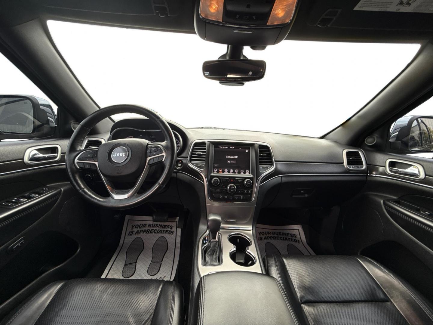 2018 BLACK JEEP GRAND CHEROKEE (1C4RJFBG6JC) with an V6,3.6L(220 CID),DOHC engine, AUTOMATIC transmission, located at 14600 Frazho Road, Warren, MI, 48089, (586) 776-3400, 42.485996, -82.974220 - Photo#22