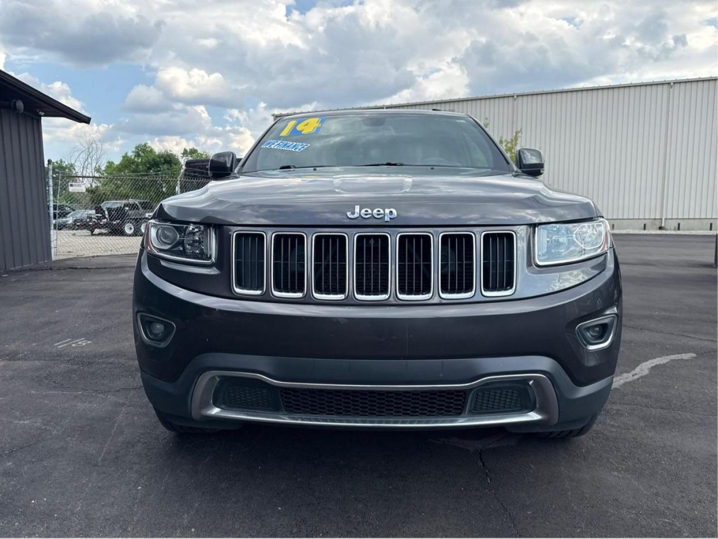 2014 DK GREY JEEP GRAND CHEROKEE (1C4RJFBG8EC) with an V6,3.6L(220 CID),DOHC engine, AUTOMATIC transmission, located at 14600 Frazho Road, Warren, MI, 48089, (586) 776-3400, 42.485996, -82.974220 - Photo#1