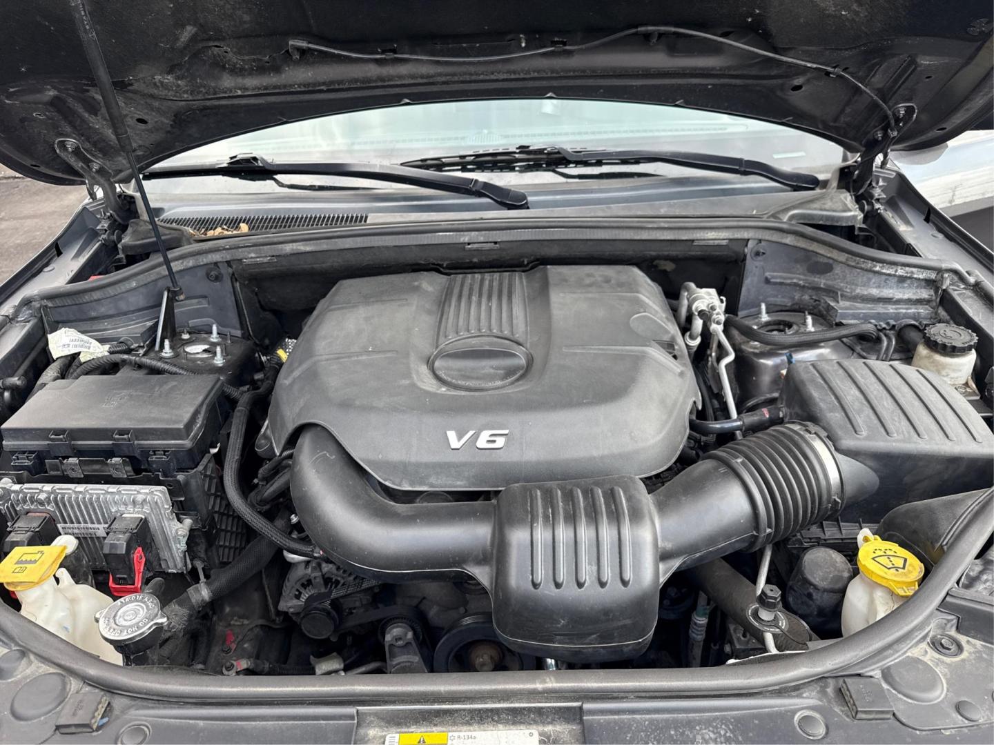 2014 DK GREY JEEP GRAND CHEROKEE (1C4RJFBG8EC) with an V6,3.6L(220 CID),DOHC engine, AUTOMATIC transmission, located at 14600 Frazho Road, Warren, MI, 48089, (586) 776-3400, 42.485996, -82.974220 - Photo#10