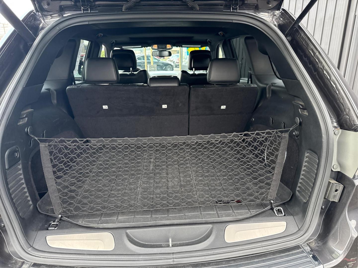 2014 DK GREY JEEP GRAND CHEROKEE (1C4RJFBG8EC) with an V6,3.6L(220 CID),DOHC engine, AUTOMATIC transmission, located at 14600 Frazho Road, Warren, MI, 48089, (586) 776-3400, 42.485996, -82.974220 - Photo#11