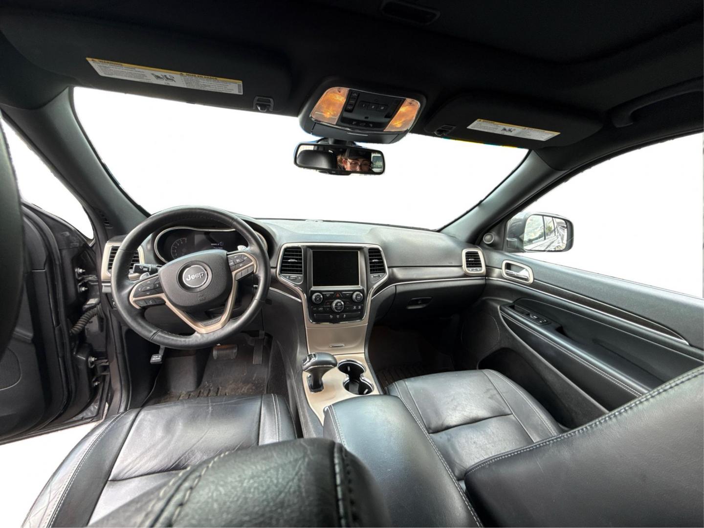 2014 DK GREY JEEP GRAND CHEROKEE (1C4RJFBG8EC) with an V6,3.6L(220 CID),DOHC engine, AUTOMATIC transmission, located at 14600 Frazho Road, Warren, MI, 48089, (586) 776-3400, 42.485996, -82.974220 - Photo#21