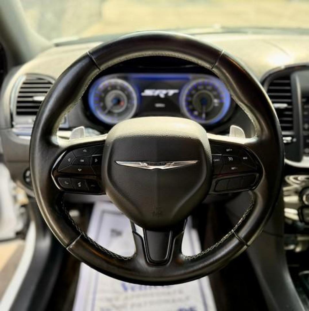 2018 WHITE CHRYSLER 300 (2C3CCAGG9JH) with an V6,3.6L(220 CID),DOHC engine, AUTOMATIC transmission, located at 14600 Frazho Road, Warren, MI, 48089, (586) 776-3400, 42.485996, -82.974220 - Photo#9