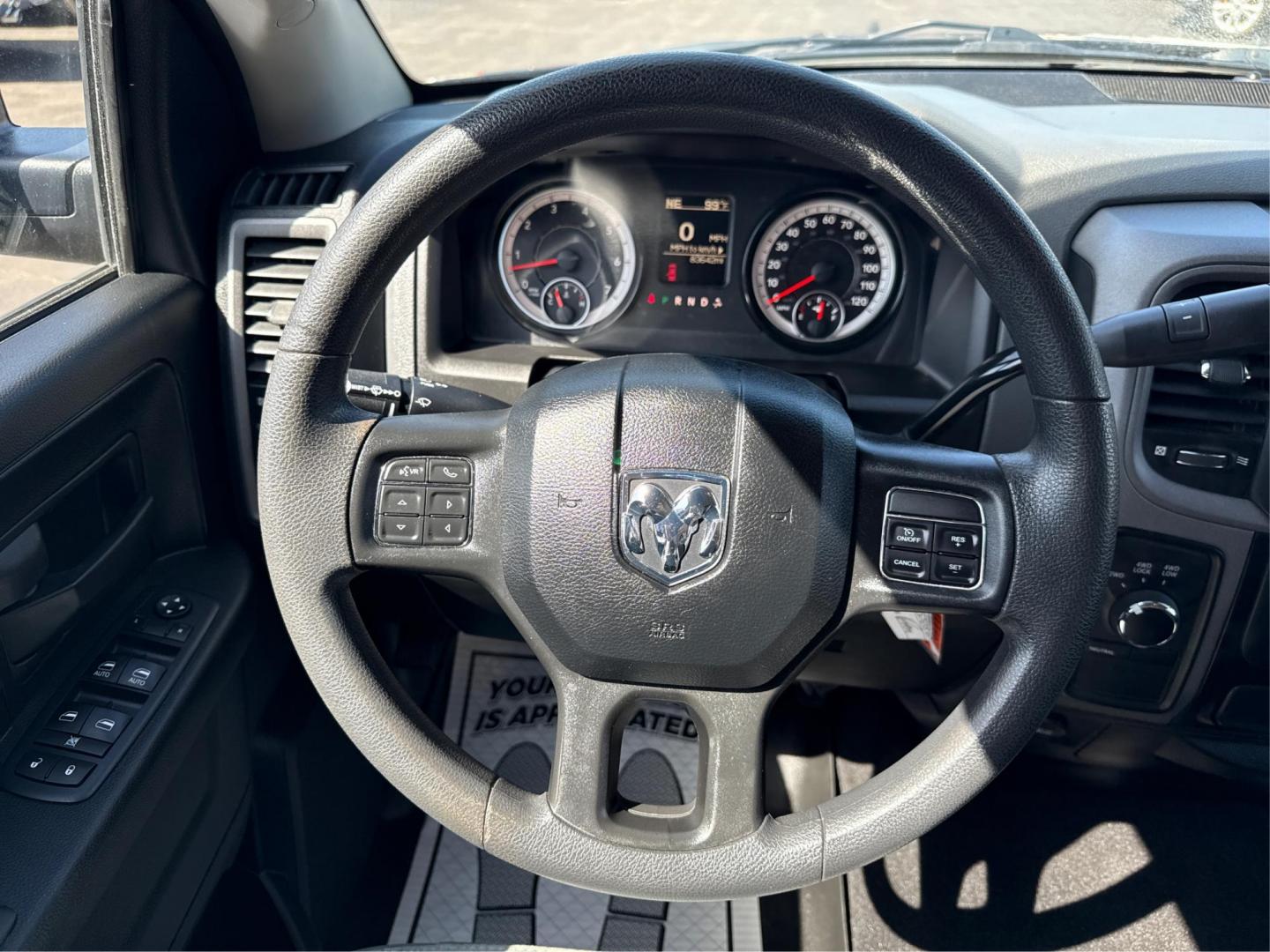 2018 BLACK RAM 1500 (1C6RR7KT6JS) with an V8,5.7L(345 CID),OHV engine, AUTOMATIC transmission, located at 14600 Frazho Road, Warren, MI, 48089, (586) 776-3400, 42.485996, -82.974220 - Photo#16