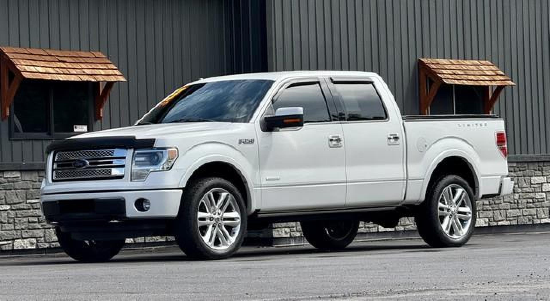2013 WHITE FORD F-150 (1FTFW1ET7DF) with an V6,3.5L(213 CID),DOHC engine, AUTOMATIC transmission, located at 14600 Frazho Road, Warren, MI, 48089, (586) 776-3400, 42.485996, -82.974220 - Photo#1