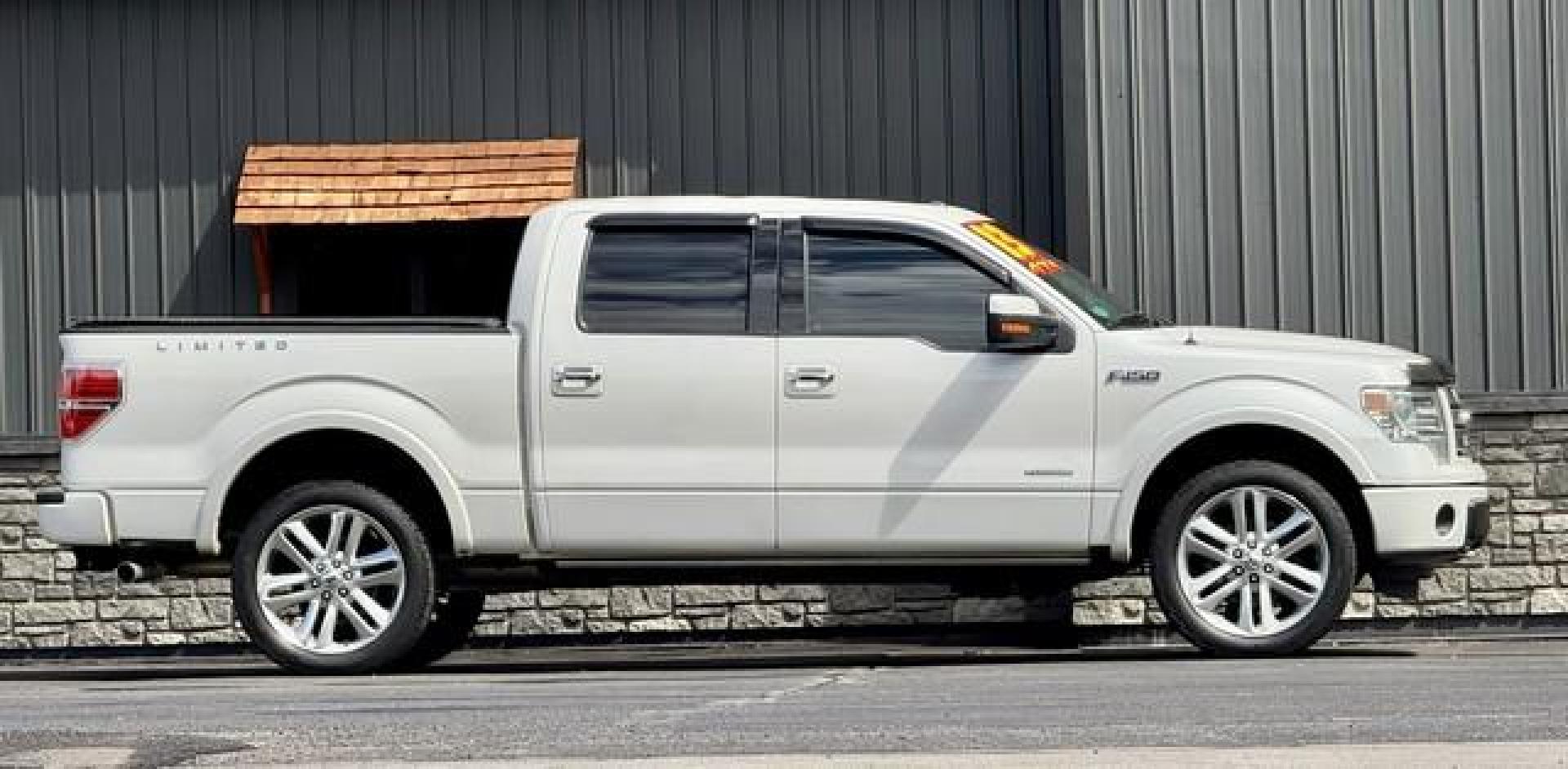 2013 WHITE FORD F-150 (1FTFW1ET7DF) with an V6,3.5L(213 CID),DOHC engine, AUTOMATIC transmission, located at 14600 Frazho Road, Warren, MI, 48089, (586) 776-3400, 42.485996, -82.974220 - Photo#6