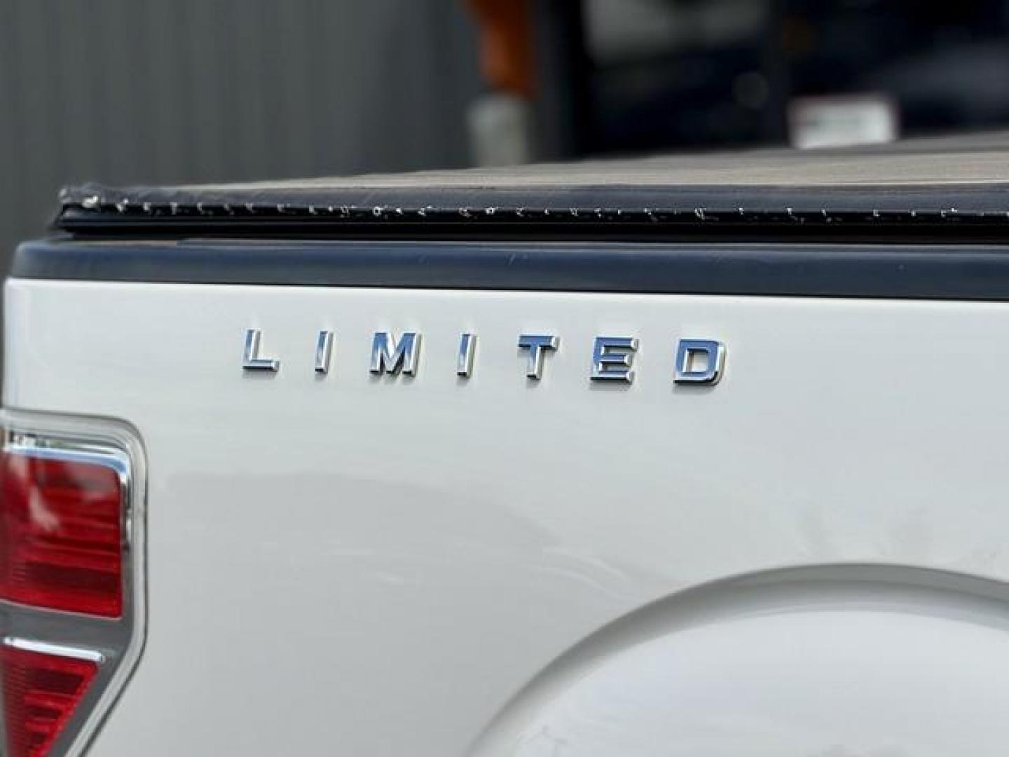 2013 WHITE FORD F-150 (1FTFW1ET7DF) with an V6,3.5L(213 CID),DOHC engine, AUTOMATIC transmission, located at 14600 Frazho Road, Warren, MI, 48089, (586) 776-3400, 42.485996, -82.974220 - Photo#7