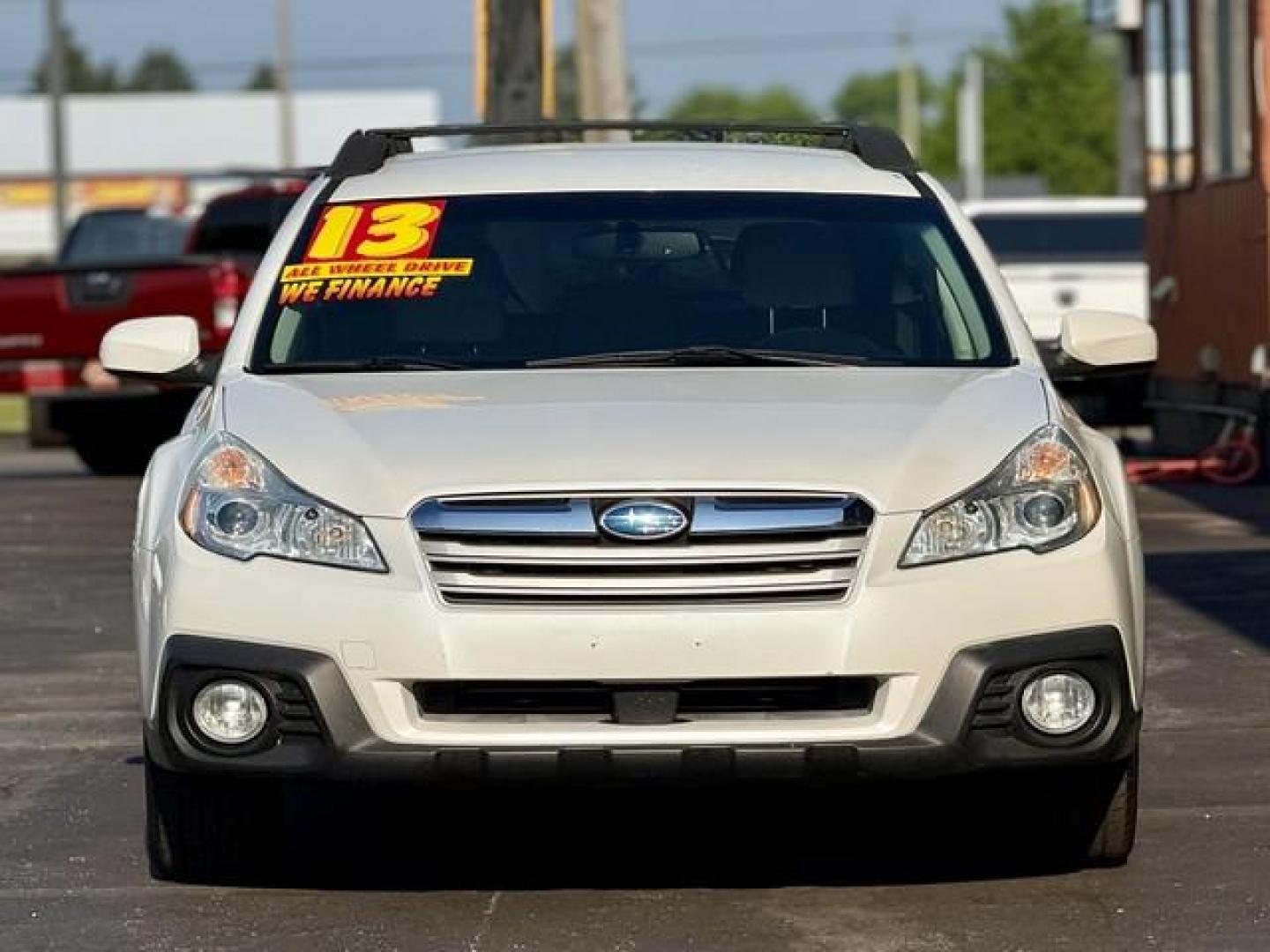 2013 WHITE SUBARU OUTBACK (4S4BRCCC0D3) with an H4,2.5L(152 CID),DOHC engine, AUTOMATIC transmission, located at 14600 Frazho Road, Warren, MI, 48089, (586) 776-3400, 42.485996, -82.974220 - Photo#2