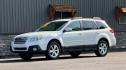 2013 WHITE SUBARU OUTBACK (4S4BRCCC0D3) with an H4,2.5L(152 CID),DOHC engine, AUTOMATIC transmission, located at 14600 Frazho Road, Warren, MI, 48089, (586) 776-3400, 42.485996, -82.974220 - Photo#4