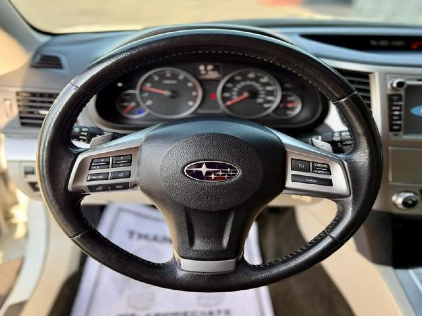 2013 WHITE SUBARU OUTBACK (4S4BRCCC0D3) with an H4,2.5L(152 CID),DOHC engine, AUTOMATIC transmission, located at 14600 Frazho Road, Warren, MI, 48089, (586) 776-3400, 42.485996, -82.974220 - Photo#9