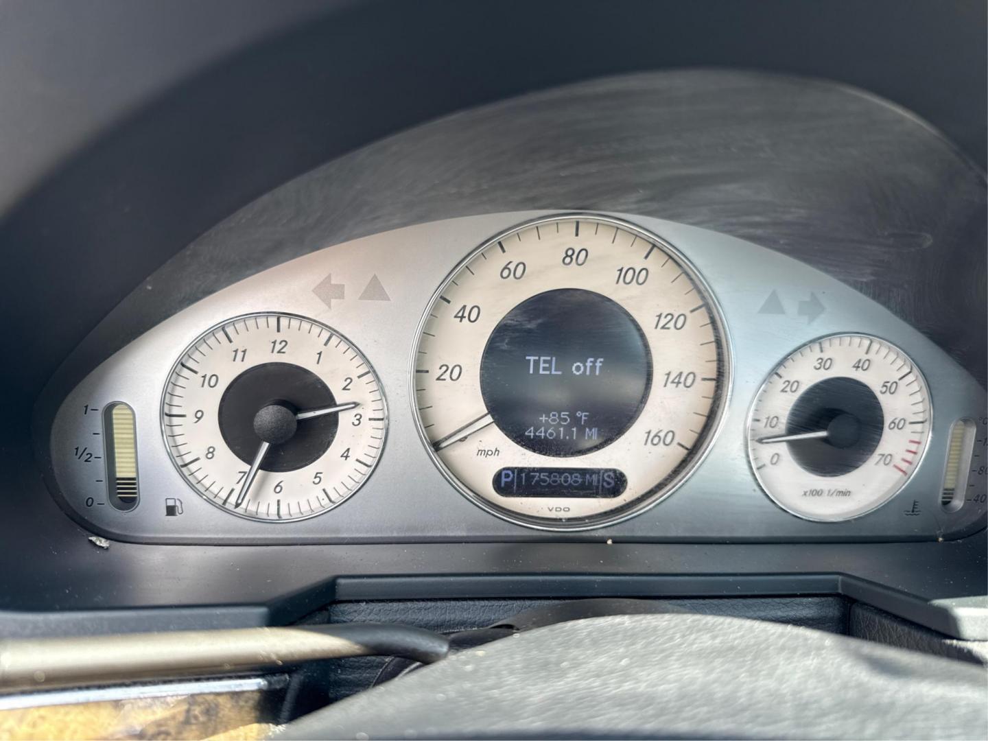2007 BLACK MERCEDES BENZ E350 (WDBUF56X47B) with an V6,3.5L(213 CID),DOHC engine, AUTOMATIC transmission, located at 14600 Frazho Road, Warren, MI, 48089, (586) 776-3400, 42.485996, -82.974220 - Photo#15