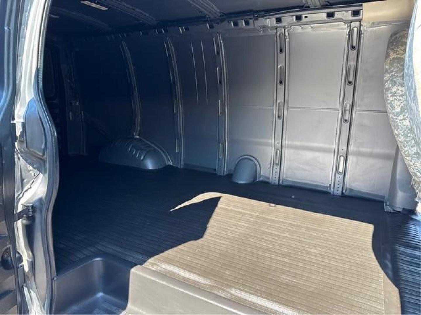 2015 DK GRAY CHEVROLET EXPRESS 3500 (1GCZGUCG6F1) with an V8,6.0L(364 CID),OHV engine, AUTOMATIC transmission, located at 14600 Frazho Road, Warren, MI, 48089, (586) 776-3400, 42.485996, -82.974220 - Photo#9