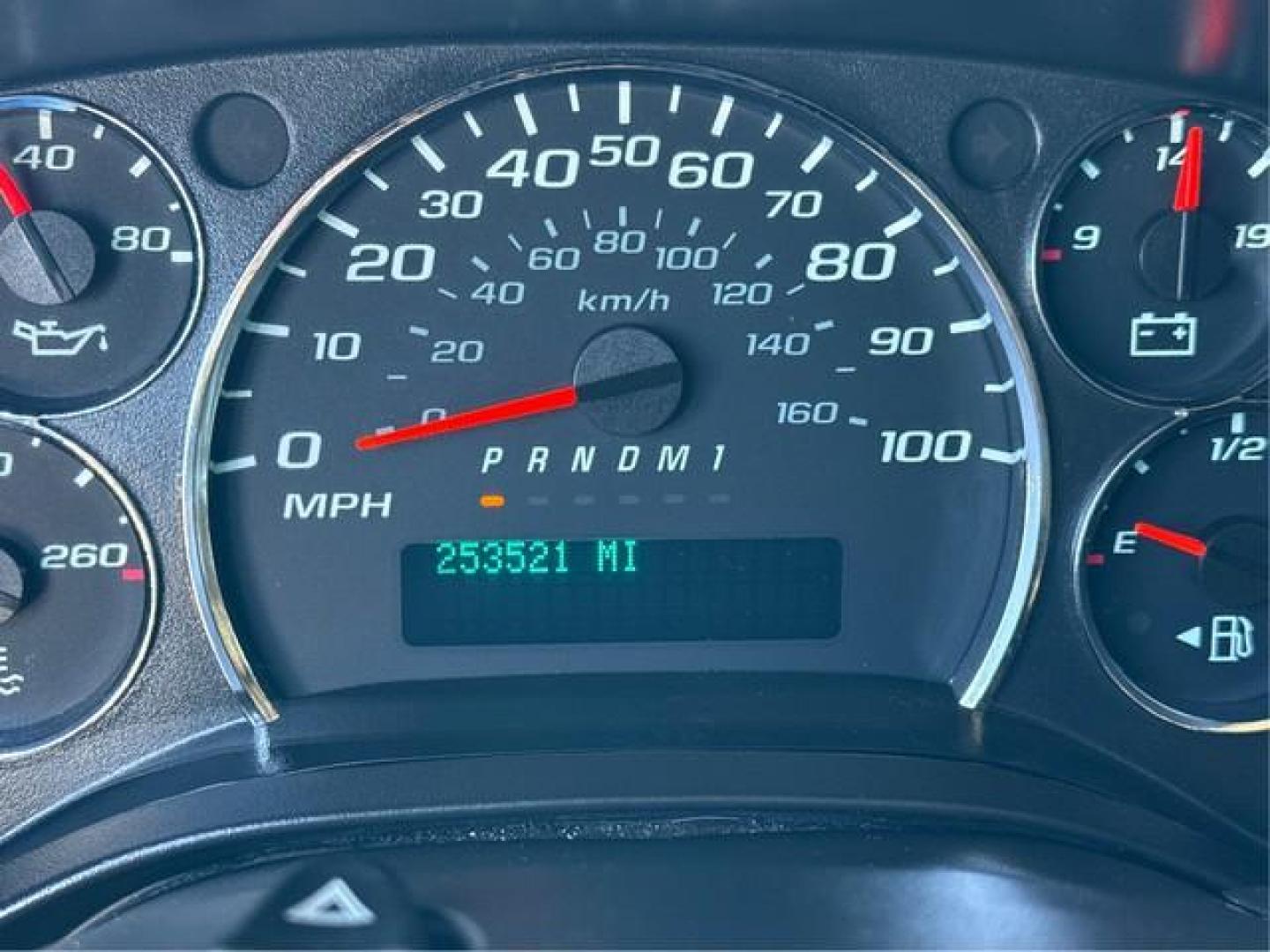 2015 DK GRAY CHEVROLET EXPRESS 3500 (1GCZGUCG6F1) with an V8,6.0L(364 CID),OHV engine, AUTOMATIC transmission, located at 14600 Frazho Road, Warren, MI, 48089, (586) 776-3400, 42.485996, -82.974220 - Photo#12