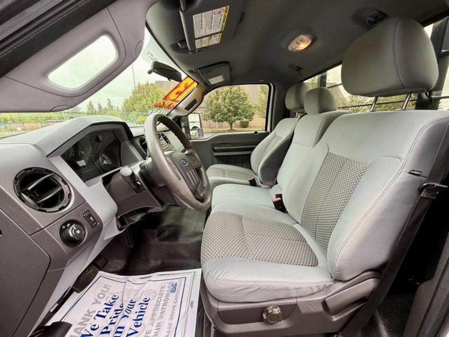 2013 WHITE FORD F-250 SUPER DUTY (1FTBF2BT1DE) with an V8,6.7L(406 CID),OHV engine, AUTOMATIC transmission, located at 14600 Frazho Road, Warren, MI, 48089, (586) 776-3400, 42.485996, -82.974220 - Photo#7
