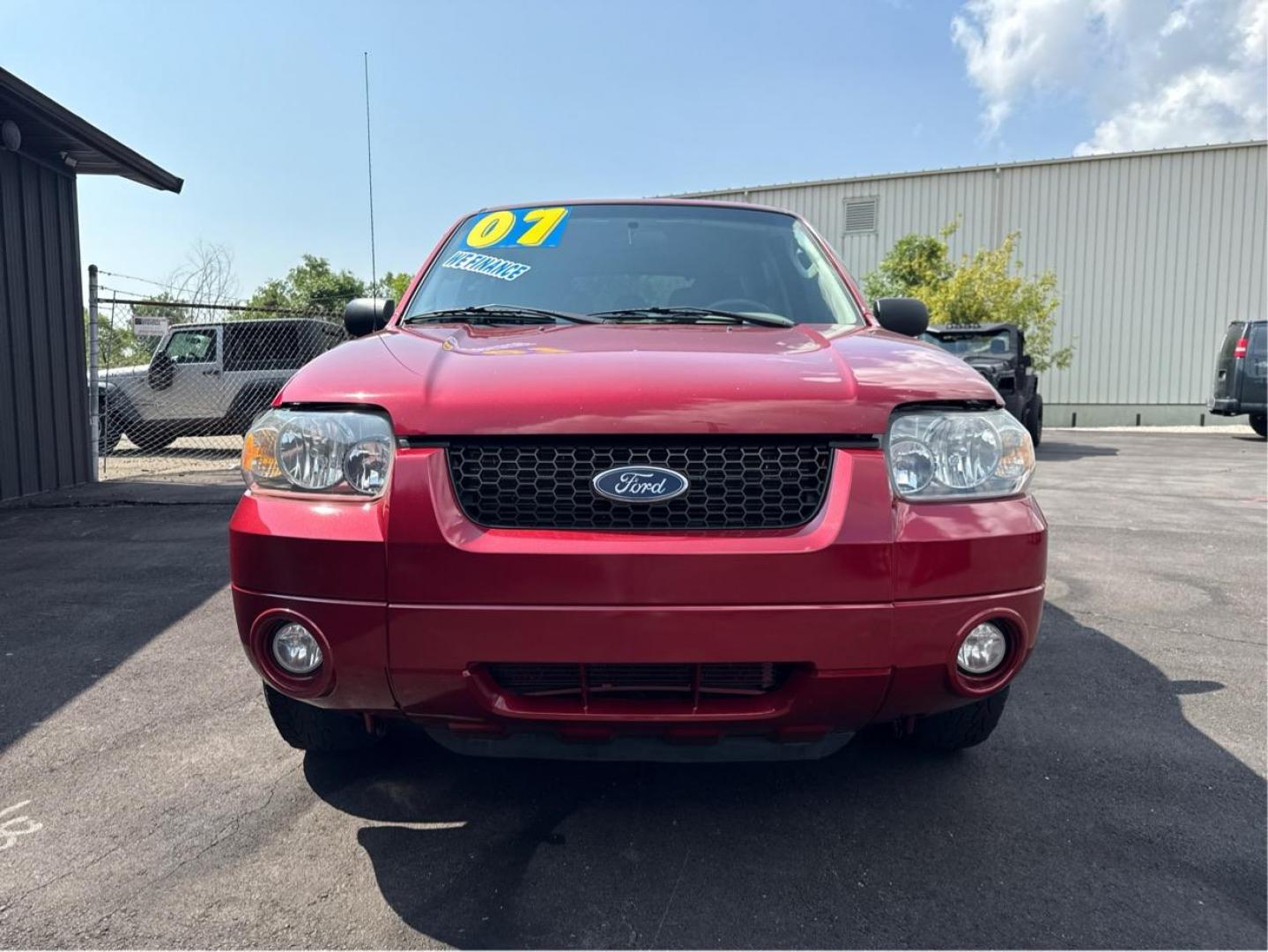 2007 RED FORD ESCAPE (1FMYU03147K) with an V6,3.0L(181 CID),DOHC engine, AUTOMATIC transmission, located at 14600 Frazho Road, Warren, MI, 48089, (586) 776-3400, 42.485996, -82.974220 - Photo#1