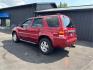 2007 RED FORD ESCAPE (1FMYU03147K) with an V6,3.0L(181 CID),DOHC engine, AUTOMATIC transmission, located at 14600 Frazho Road, Warren, MI, 48089, (586) 776-3400, 42.485996, -82.974220 - Photo#6