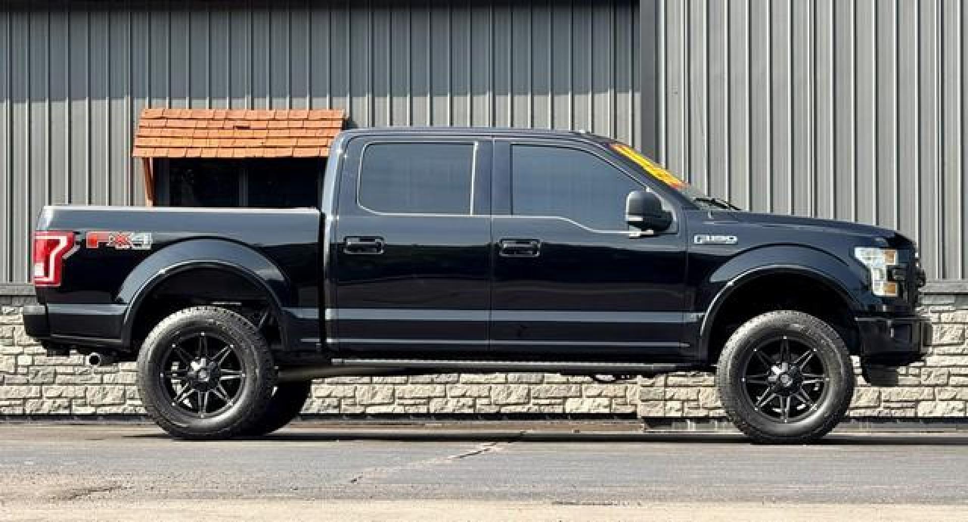 2016 BLACK FORD F-150 (1FTEW1EF0GF) with an V8,5.0L(302 CID),DOHC engine, AUTOMATIC transmission, located at 14600 Frazho Road, Warren, MI, 48089, (586) 776-3400, 42.485996, -82.974220 - Photo#3