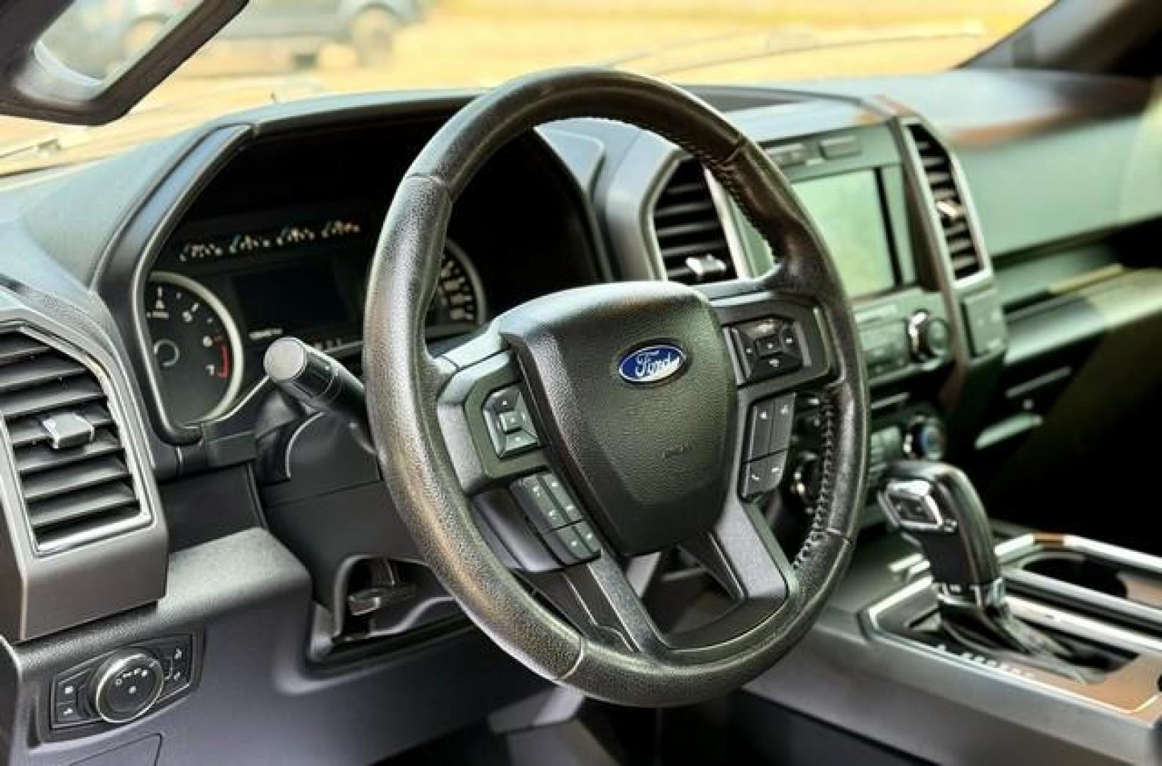 2016 BLACK FORD F-150 (1FTEW1EF0GF) with an V8,5.0L(302 CID),DOHC engine, AUTOMATIC transmission, located at 14600 Frazho Road, Warren, MI, 48089, (586) 776-3400, 42.485996, -82.974220 - Photo#8