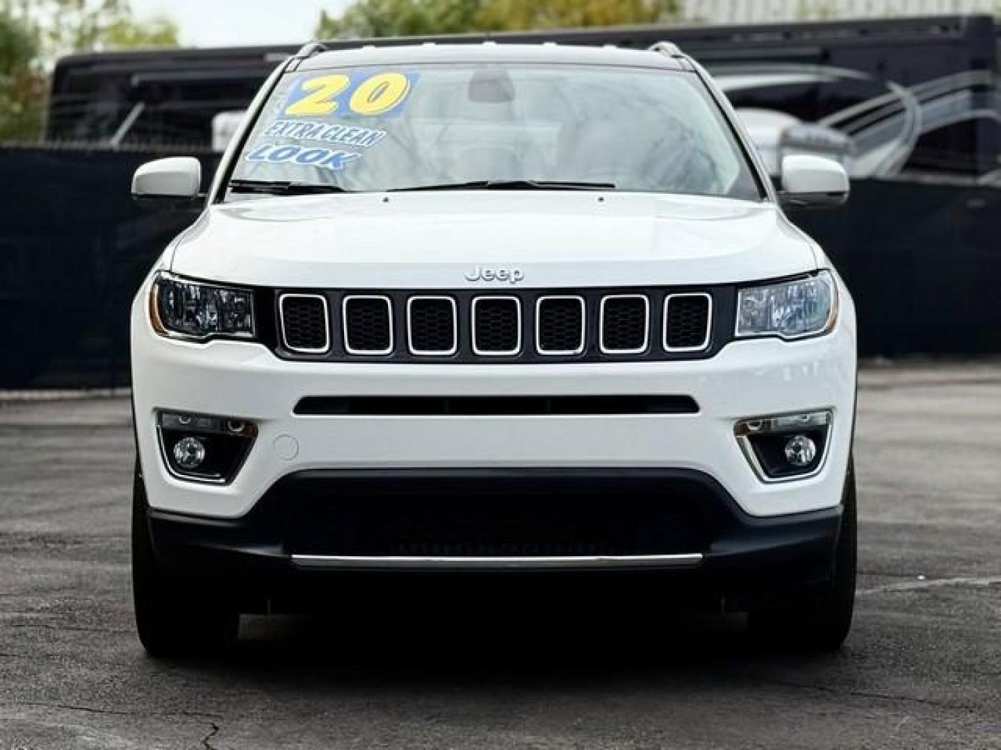2020 WHITE JEEP COMPASS (3C4NJDCB0LT) with an L4,2.4L(144 CID), engine, AUTOMATIC transmission, located at 14600 Frazho Road, Warren, MI, 48089, (586) 776-3400, 42.485996, -82.974220 - Photo#2
