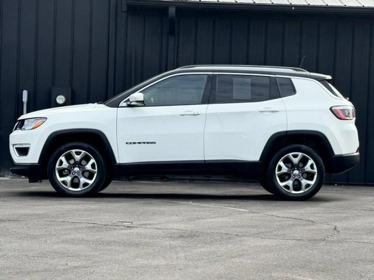 2020 WHITE JEEP COMPASS (3C4NJDCB0LT) with an L4,2.4L(144 CID), engine, AUTOMATIC transmission, located at 14600 Frazho Road, Warren, MI, 48089, (586) 776-3400, 42.485996, -82.974220 - Photo#7