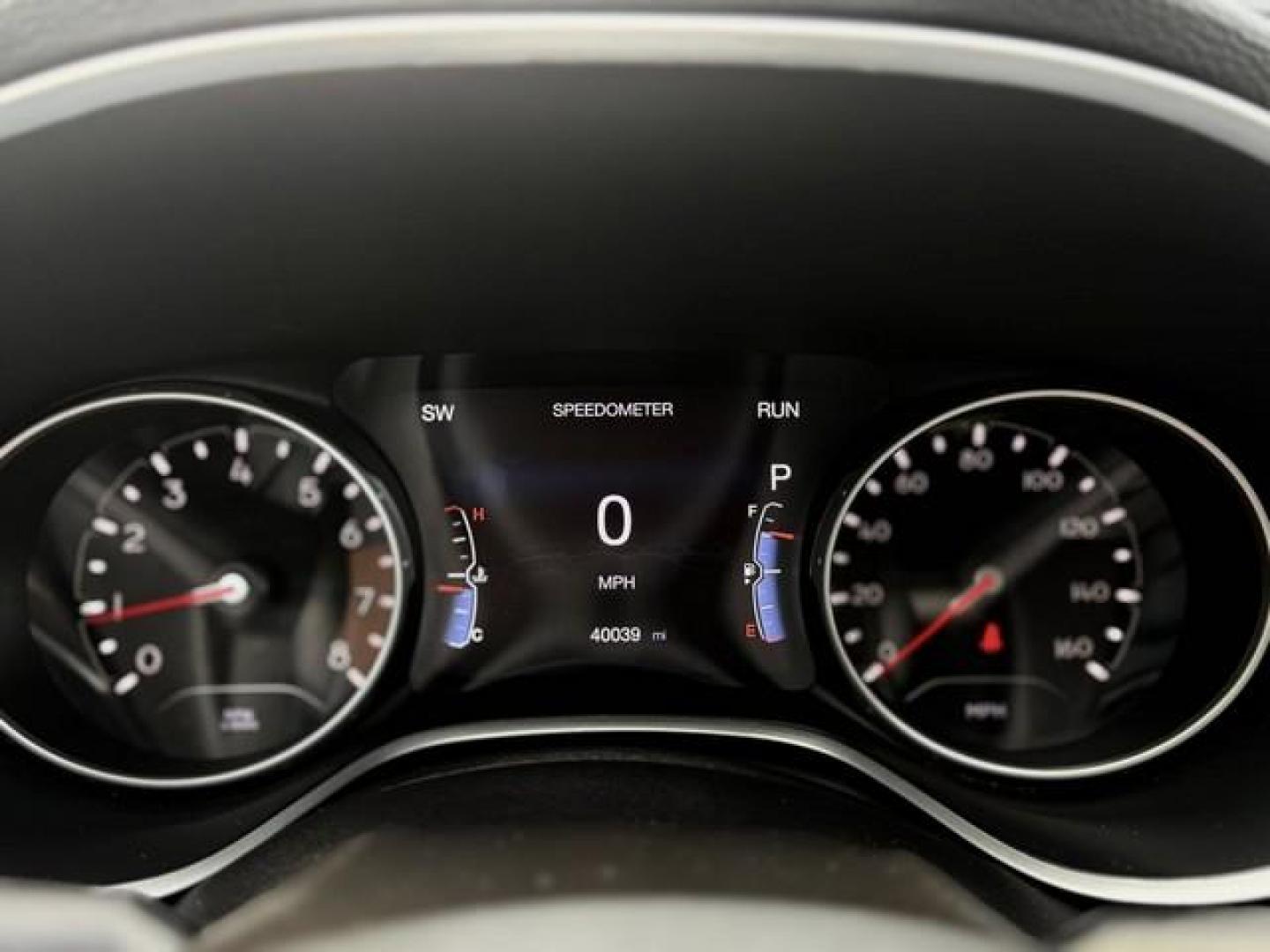 2020 WHITE JEEP COMPASS (3C4NJDCB0LT) with an L4,2.4L(144 CID), engine, AUTOMATIC transmission, located at 14600 Frazho Road, Warren, MI, 48089, (586) 776-3400, 42.485996, -82.974220 - Photo#16