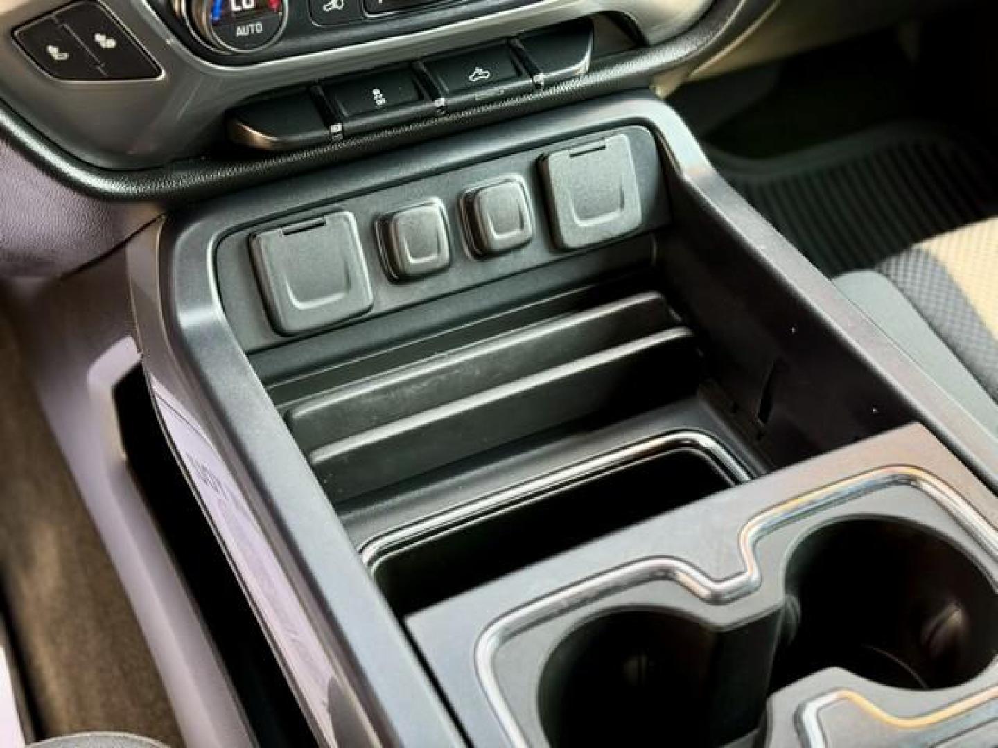 2015 BLUE CHEVROLET SILVERADO 1500 (3GCUKREC0FG) with an V8,5.3L(325 CID),OHV engine, AUTOMATIC transmission, located at 14600 Frazho Road, Warren, MI, 48089, (586) 776-3400, 42.485996, -82.974220 - Photo#11