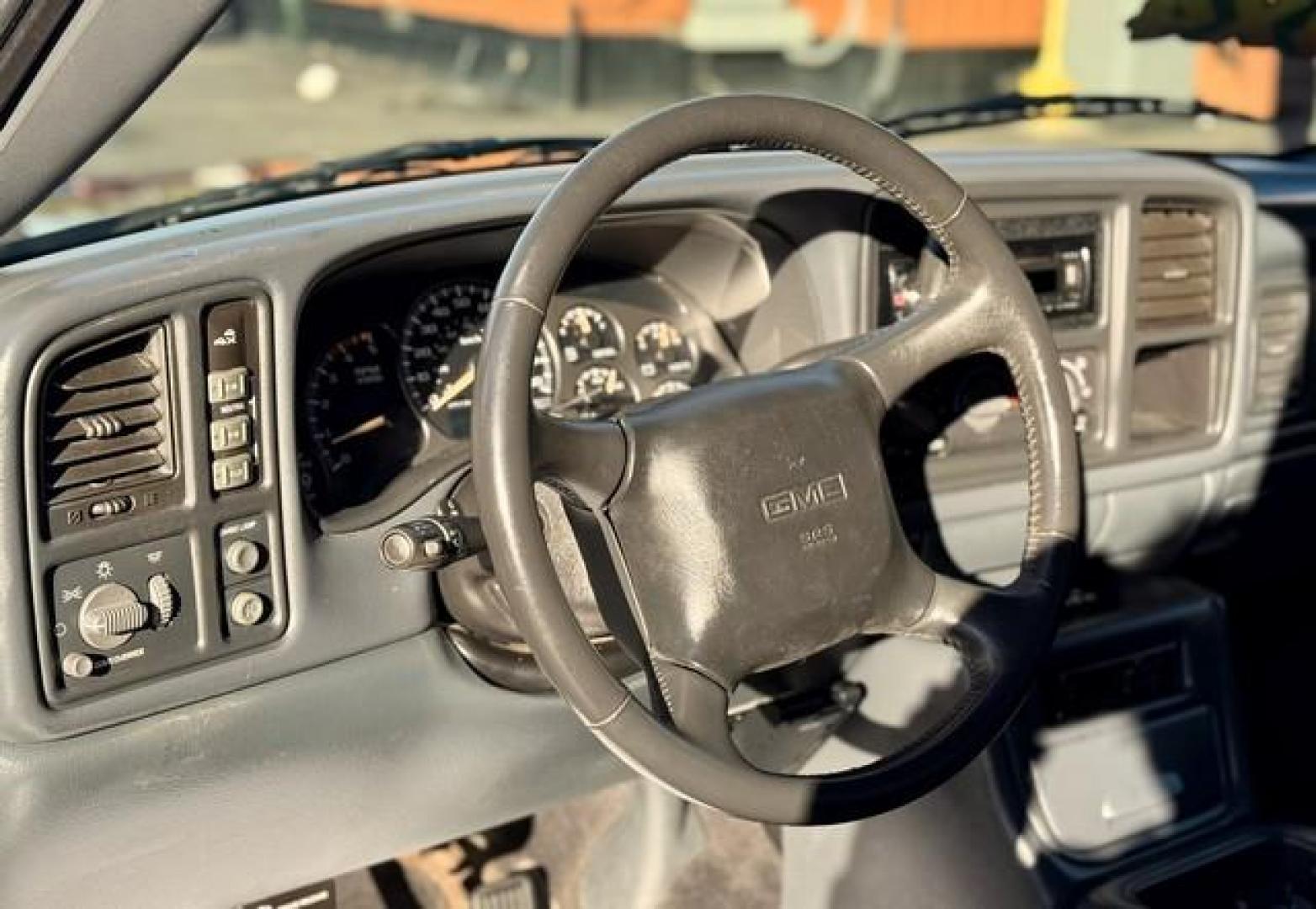 2002 BURGANDY GMC SIERRA 2500 HD (1GTHK23192F) with an V8,6.6L(403 CID),OHV engine, AUTOMATIC transmission, located at 14600 Frazho Road, Warren, MI, 48089, (586) 776-3400, 42.485996, -82.974220 - Photo#8