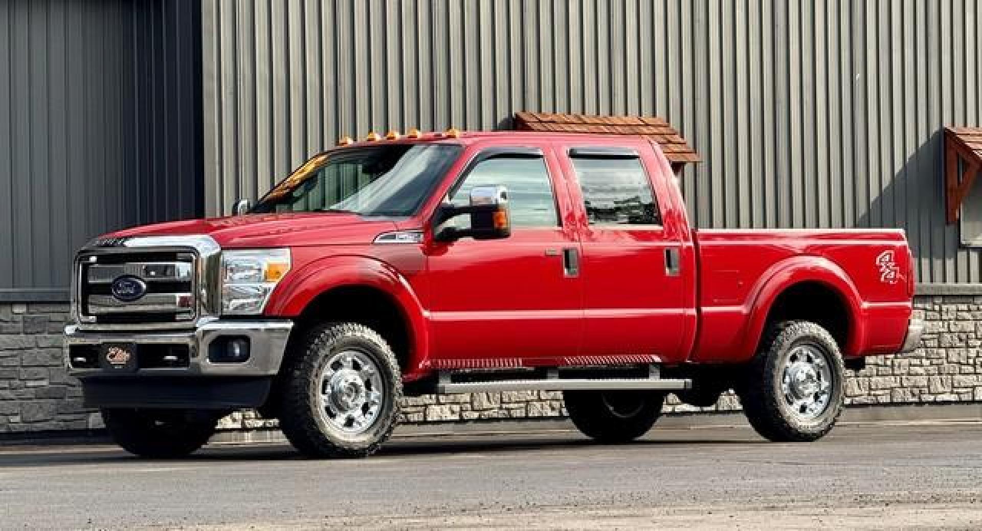2015 RED FORD F-250 SUPER DUTY (1FT7W2B68FE) with an V8,6.2L(379 CID),SOHC engine, AUTOMATIC transmission, located at 14600 Frazho Road, Warren, MI, 48089, (586) 776-3400, 42.485996, -82.974220 - Photo#3