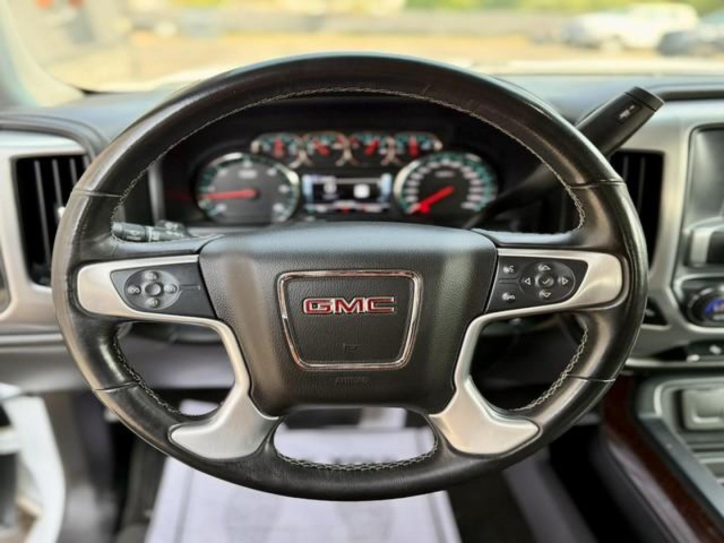 2017 WHITE GMC SIERRA 1500 (1GTV2MEC6HZ) with an V8,5.3L(325 CID),OHV engine, AUTOMATIC transmission, located at 14600 Frazho Road, Warren, MI, 48089, (586) 776-3400, 42.485996, -82.974220 - Photo#10