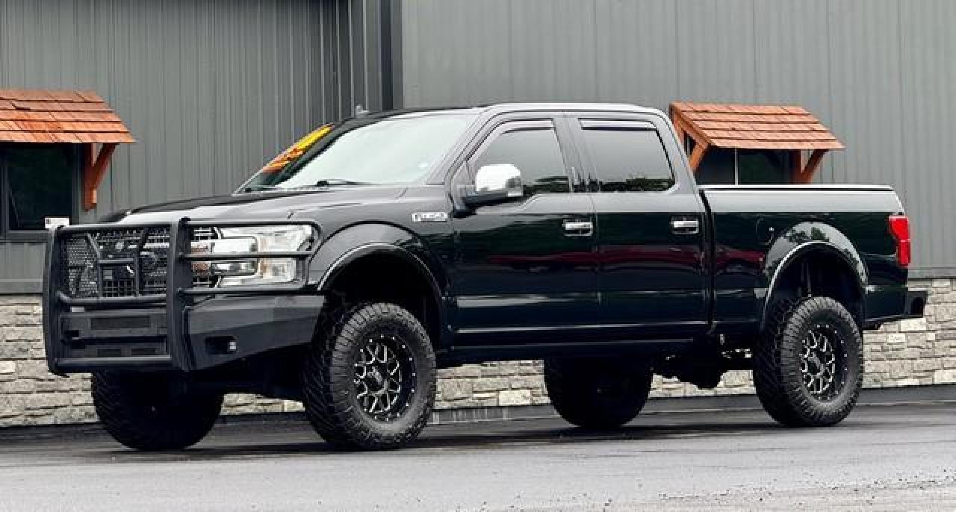 2018 BLACK FORD F-150 (1FTFW1E58JK) with an V8,5.0L(302 CID),DOHC engine, AUTOMATIC transmission, located at 14600 Frazho Road, Warren, MI, 48089, (586) 776-3400, 42.485996, -82.974220 - Photo#3
