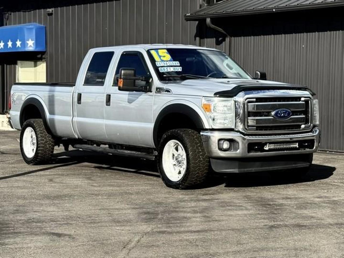 2015 SILVER FORD F-350 SUPER DUTY (1FT8W3B65FE) with an V8,6.2L(379 CID),SOHC engine, AUTOMATIC transmission, located at 14600 Frazho Road, Warren, MI, 48089, (586) 776-3400, 42.485996, -82.974220 - Photo#3