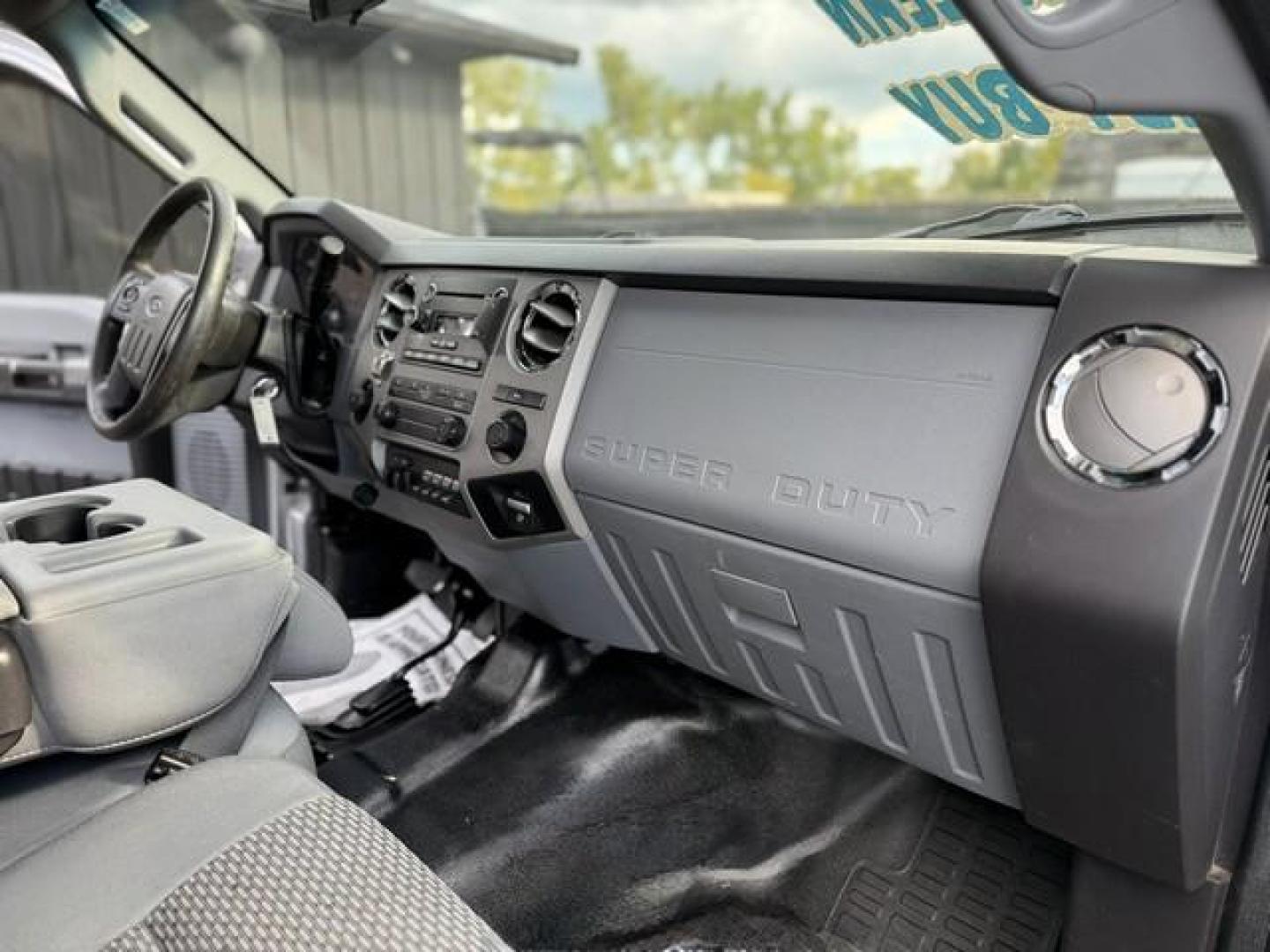 2015 SILVER FORD F-350 SUPER DUTY (1FT8W3B65FE) with an V8,6.2L(379 CID),SOHC engine, AUTOMATIC transmission, located at 14600 Frazho Road, Warren, MI, 48089, (586) 776-3400, 42.485996, -82.974220 - Photo#11