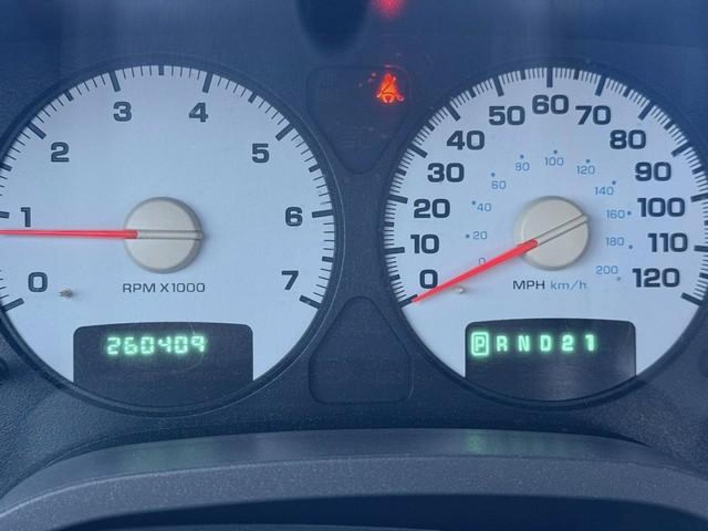 2004 WHITE DODGE RAM 2500 PICKUP (3D7KU28D14G) with an V8,5.7L(345 CID),OHV engine, AUTOMATIC transmission, located at 14600 Frazho Road, Warren, MI, 48089, (586) 776-3400, 42.485996, -82.974220 - Photo#9