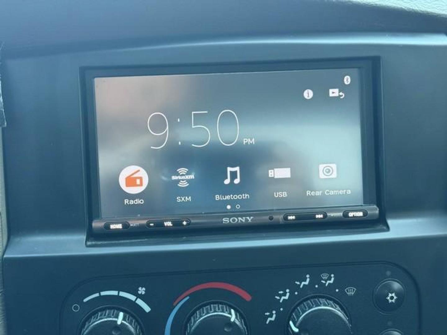 2004 WHITE DODGE RAM 2500 PICKUP (3D7KU28D14G) with an V8,5.7L(345 CID),OHV engine, AUTOMATIC transmission, located at 14600 Frazho Road, Warren, MI, 48089, (586) 776-3400, 42.485996, -82.974220 - Photo#10