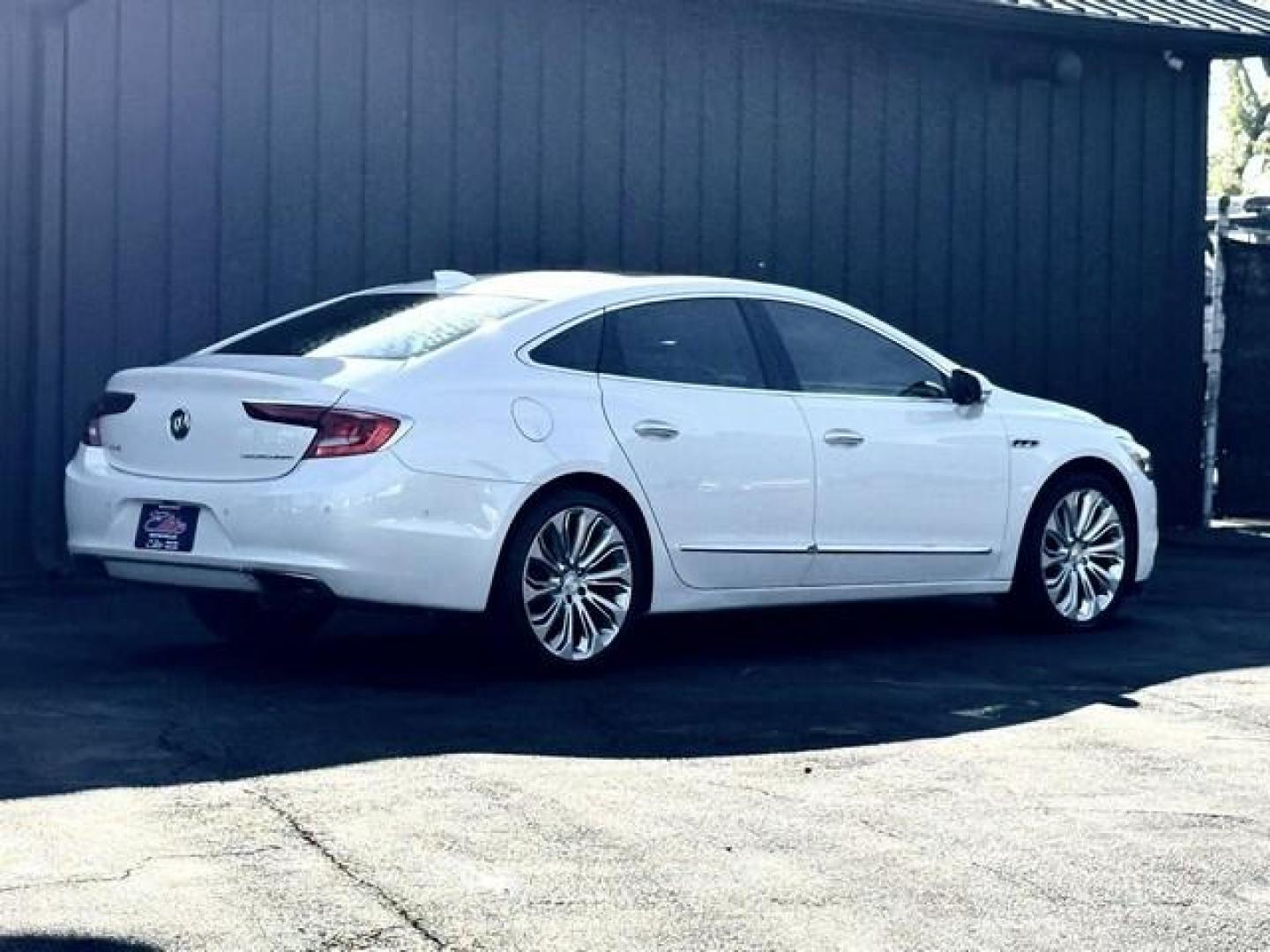 2017 WHITE BUICK LACROSSE (1G4ZR5SSXHU) with an V6,3.6L(222 CID),DOHC engine, AUTOMATIC transmission, located at 14600 Frazho Road, Warren, MI, 48089, (586) 776-3400, 42.485996, -82.974220 - Photo#5