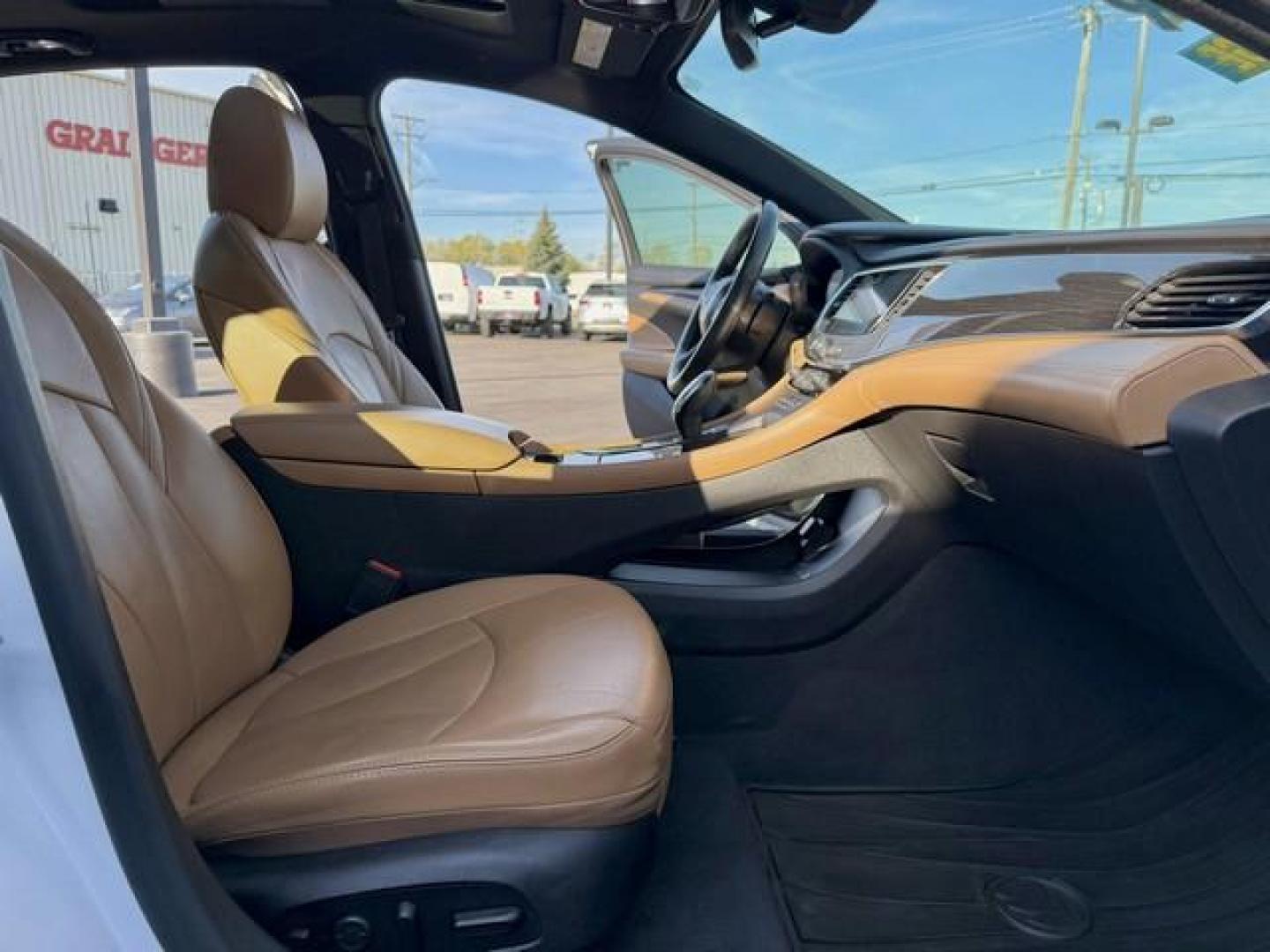 2017 WHITE BUICK LACROSSE (1G4ZR5SSXHU) with an V6,3.6L(222 CID),DOHC engine, AUTOMATIC transmission, located at 14600 Frazho Road, Warren, MI, 48089, (586) 776-3400, 42.485996, -82.974220 - Photo#14