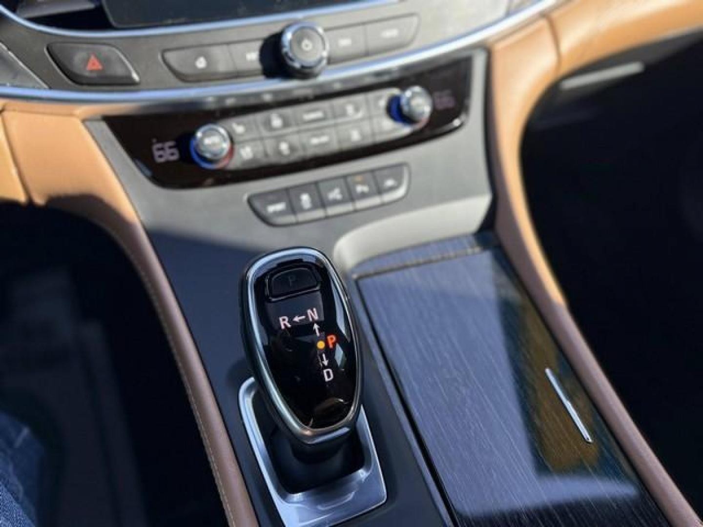 2017 WHITE BUICK LACROSSE (1G4ZR5SSXHU) with an V6,3.6L(222 CID),DOHC engine, AUTOMATIC transmission, located at 14600 Frazho Road, Warren, MI, 48089, (586) 776-3400, 42.485996, -82.974220 - Photo#18