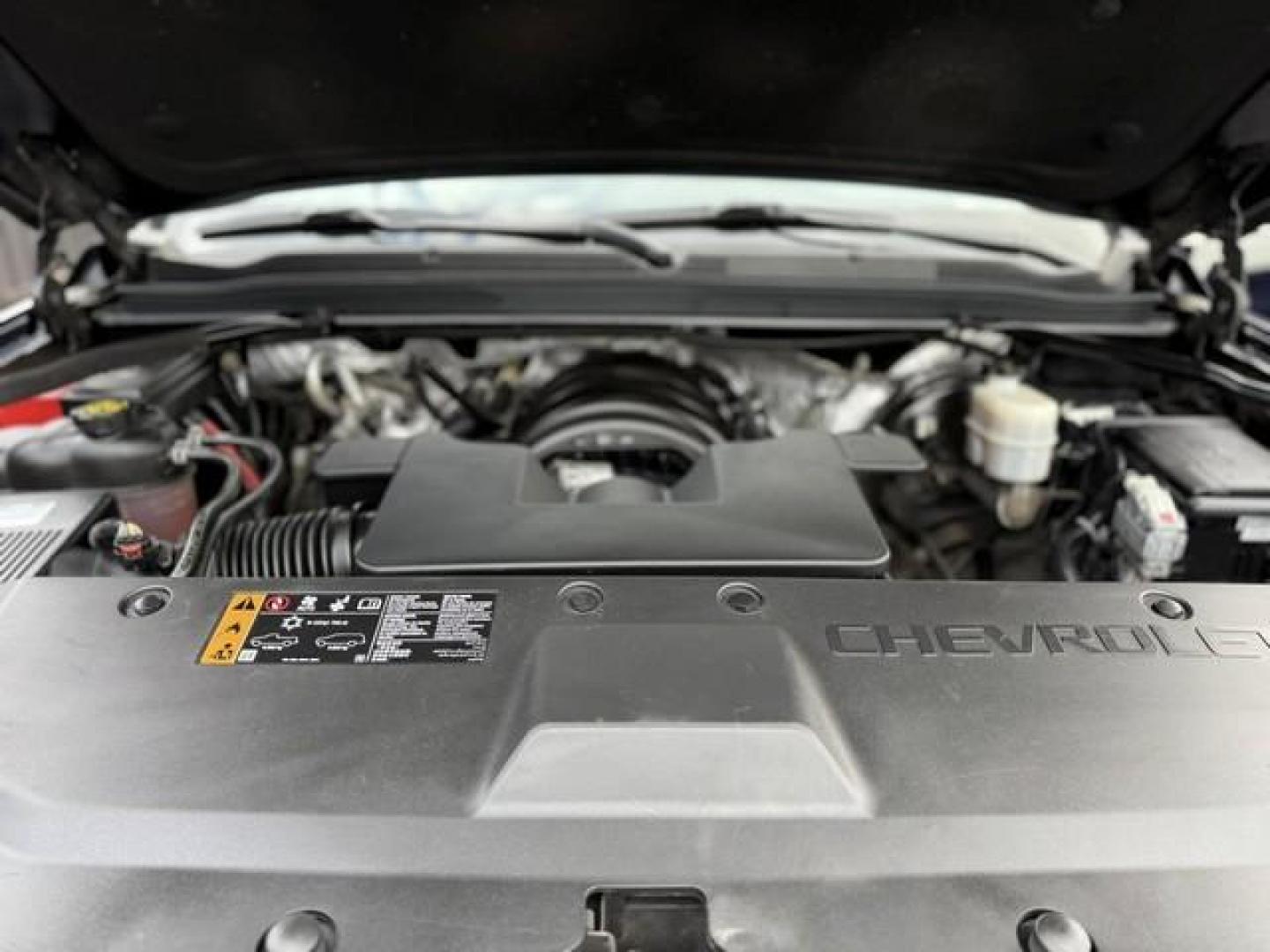 2017 BLACK CHEVROLET TAHOE (1GNSKBKC9HR) with an V8,5.3L(325 CID),OHV engine, AUTOMATIC transmission, located at 14600 Frazho Road, Warren, MI, 48089, (586) 776-3400, 42.485996, -82.974220 - Photo#19