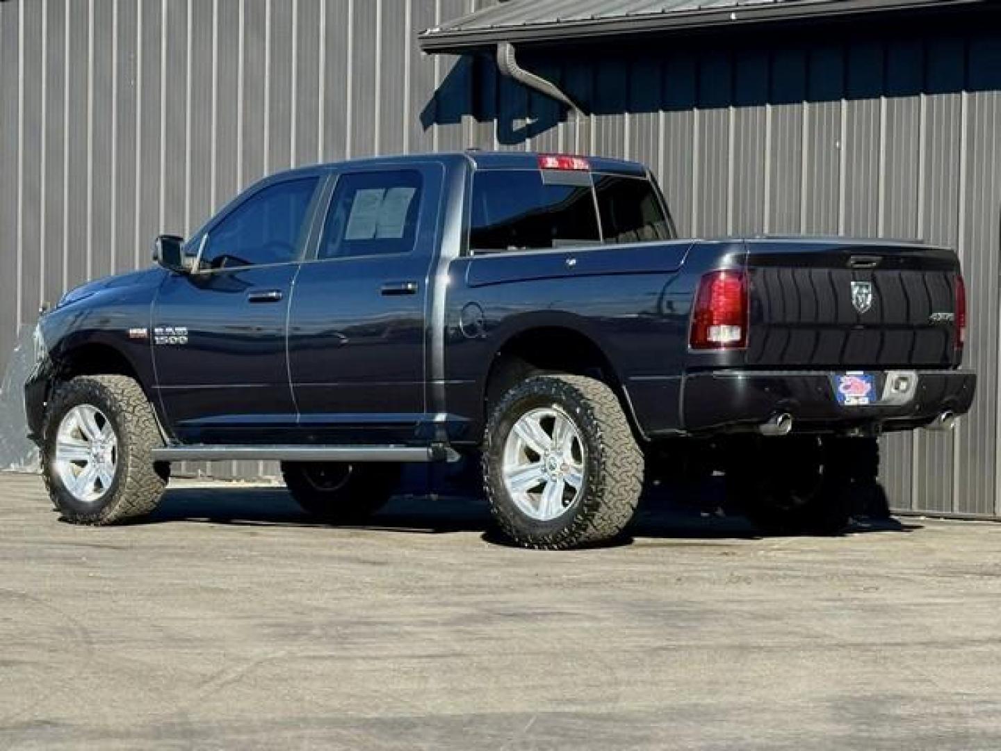 2017 GRAY RAM 1500 (1C6RR7MT6HS) with an V8,5.7L(345 CID),OHV engine, AUTOMATIC transmission, located at 14600 Frazho Road, Warren, MI, 48089, (586) 776-3400, 42.485996, -82.974220 - Photo#5