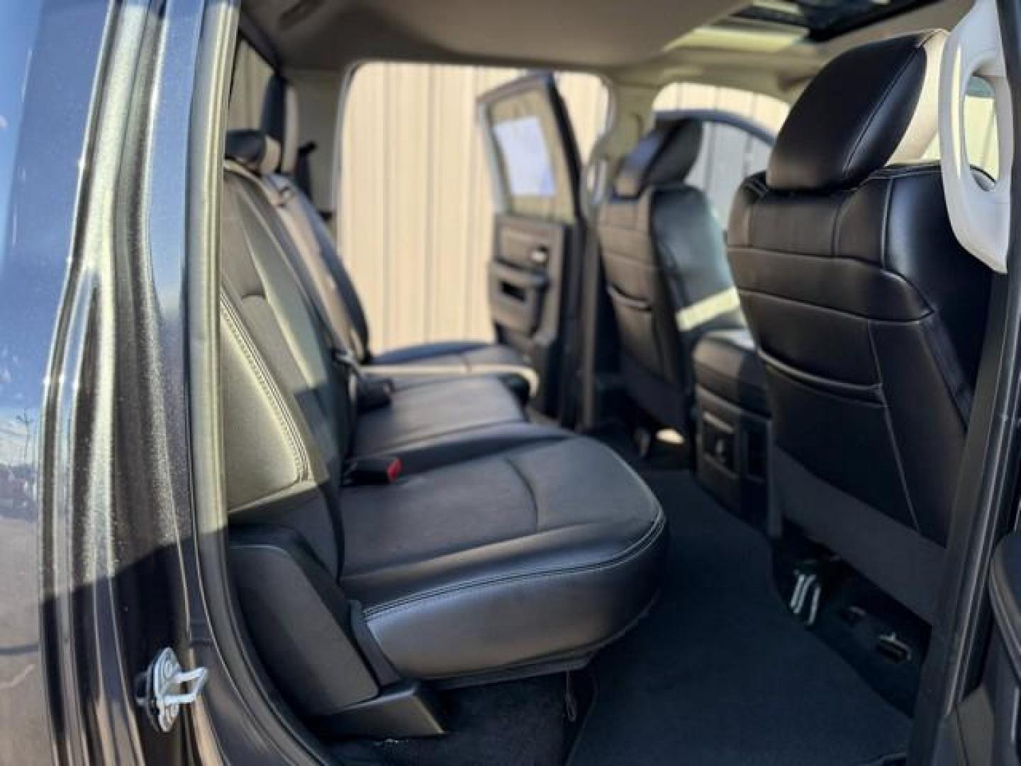 2017 GRAY RAM 1500 (1C6RR7MT6HS) with an V8,5.7L(345 CID),OHV engine, AUTOMATIC transmission, located at 14600 Frazho Road, Warren, MI, 48089, (586) 776-3400, 42.485996, -82.974220 - Photo#13