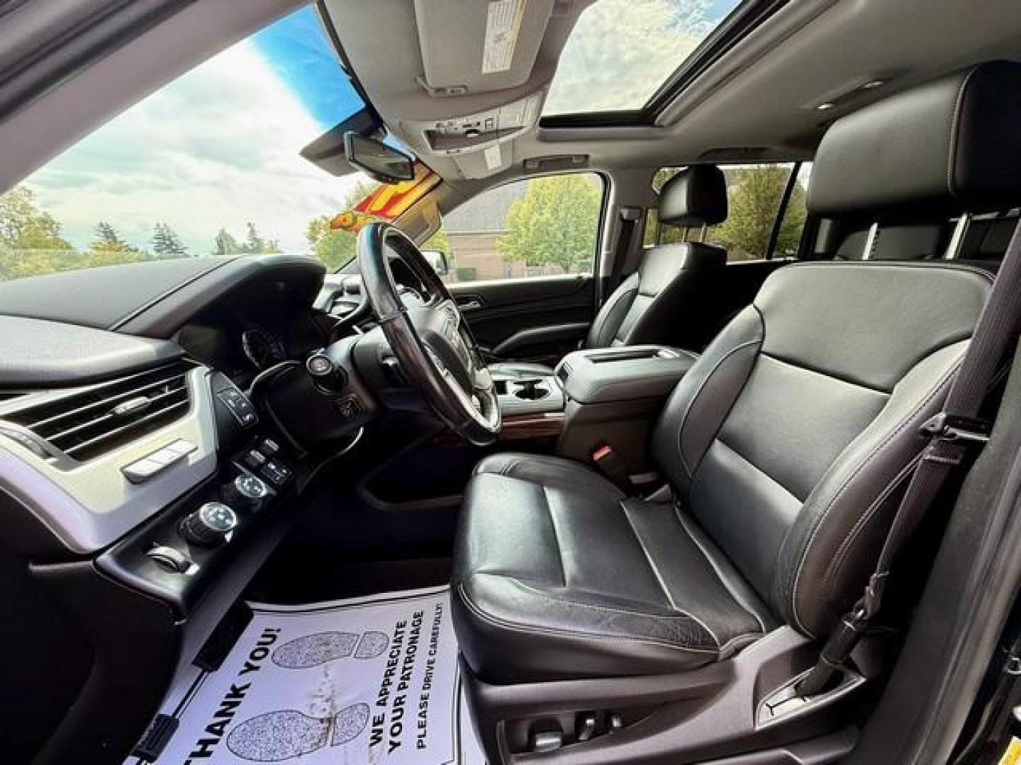 2019 BLACK GMC YUKON XL (1GKS2GKJ5KR) with an V8,( CID), engine, AUTOMATIC transmission, located at 14600 Frazho Road, Warren, MI, 48089, (586) 776-3400, 42.485996, -82.974220 - Photo#6