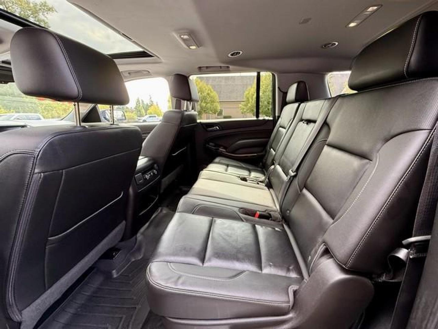 2019 BLACK GMC YUKON XL (1GKS2GKJ5KR) with an V8,( CID), engine, AUTOMATIC transmission, located at 14600 Frazho Road, Warren, MI, 48089, (586) 776-3400, 42.485996, -82.974220 - Photo#7