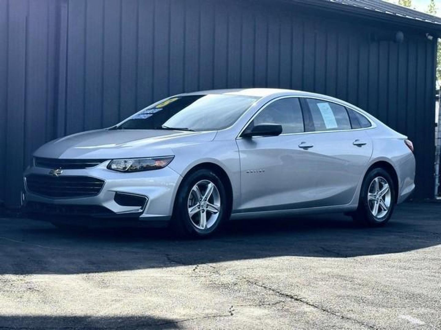 2018 SILVER CHEVROLET MALIBU (1G1ZB5ST3JF) with an L4,1.5L(91 CID),DOHC engine, AUTOMATIC transmission, located at 14600 Frazho Road, Warren, MI, 48089, (586) 776-3400, 42.485996, -82.974220 - Photo#1