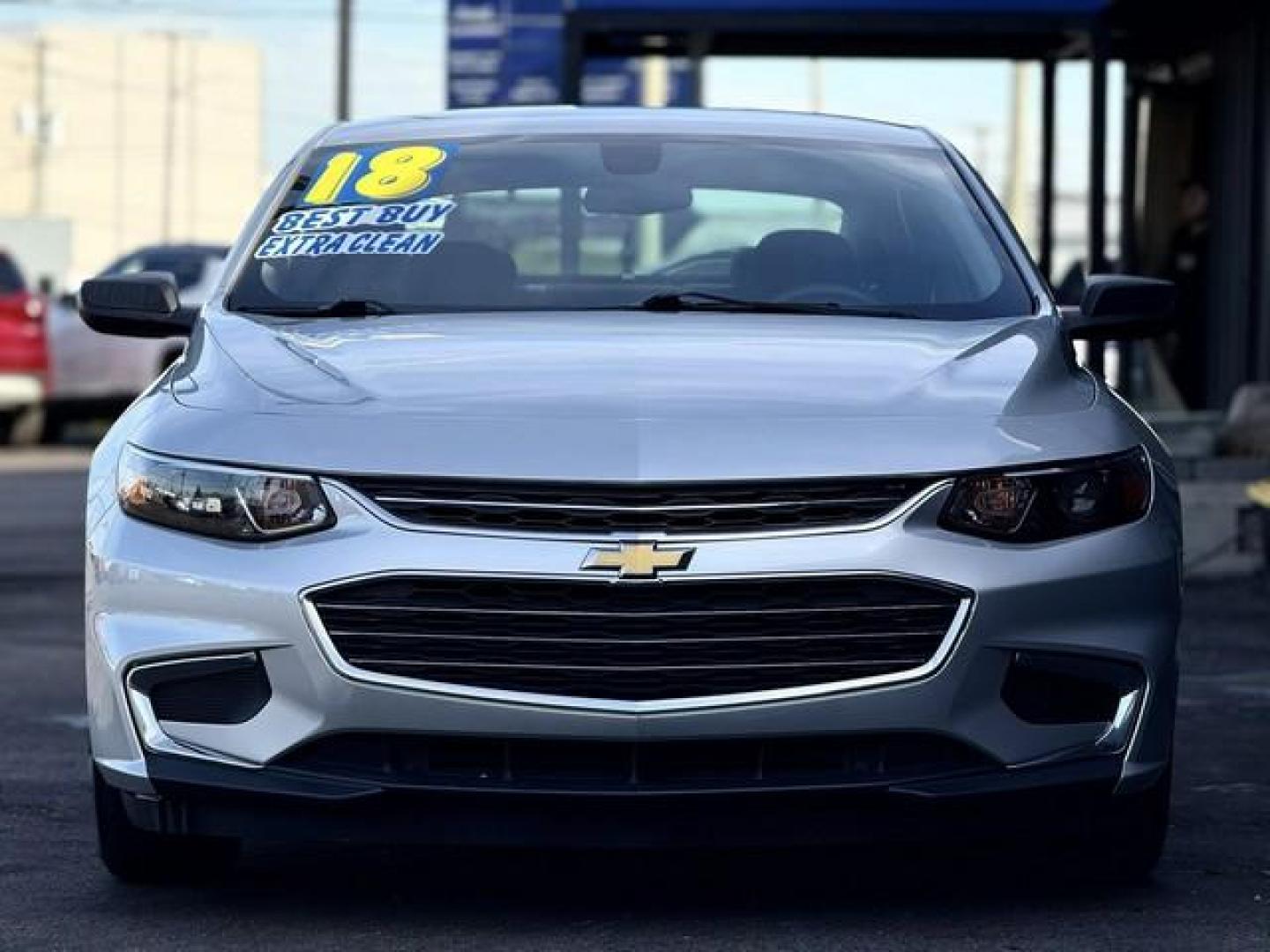 2018 SILVER CHEVROLET MALIBU (1G1ZB5ST3JF) with an L4,1.5L(91 CID),DOHC engine, AUTOMATIC transmission, located at 14600 Frazho Road, Warren, MI, 48089, (586) 776-3400, 42.485996, -82.974220 - Photo#2