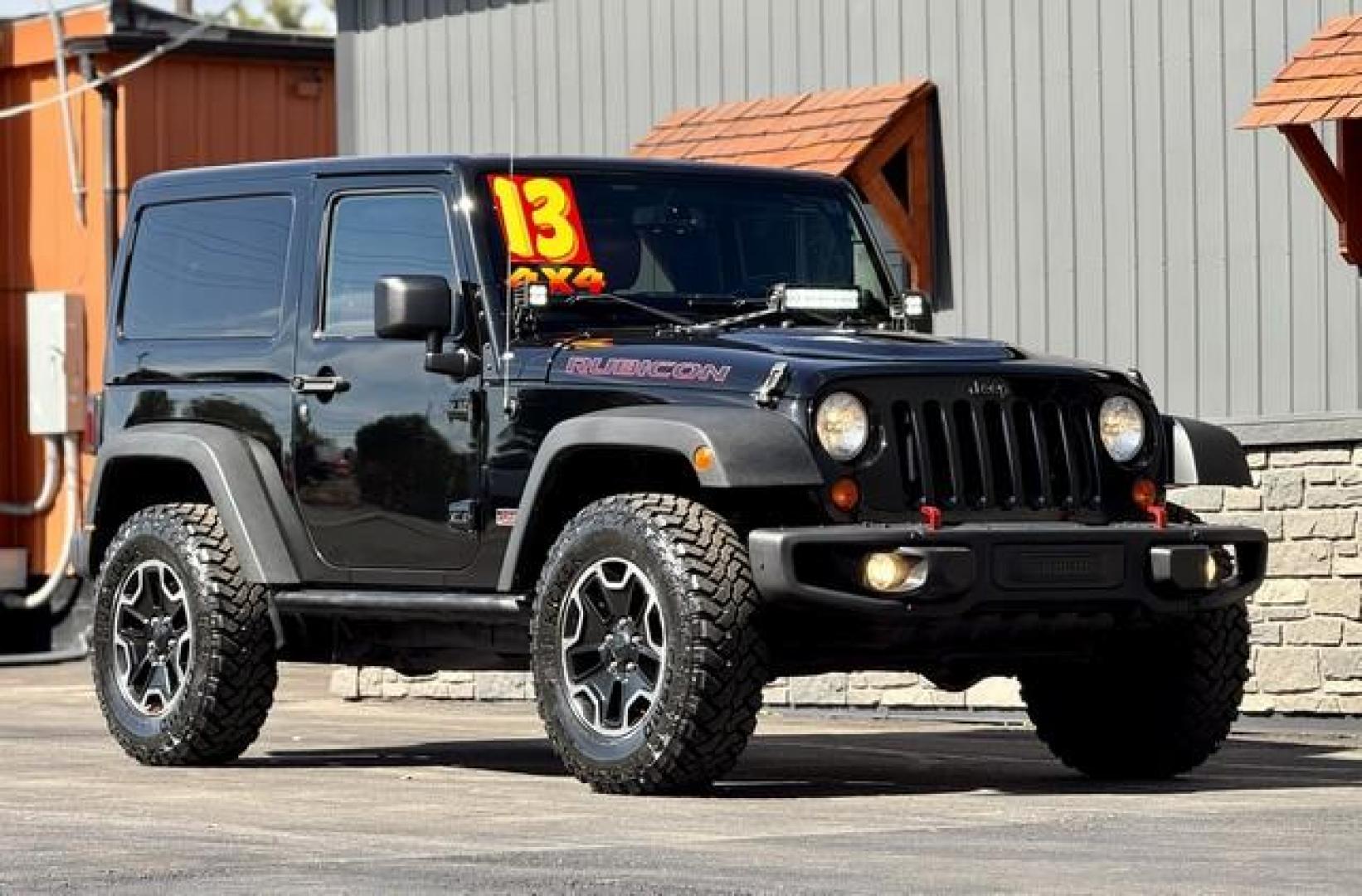 2013 BLACK JEEP WRANGLER (1C4BJWCGXDL) with an V6,3.6L(220 CID),DOHC engine, AUTOMATIC transmission, located at 14600 Frazho Road, Warren, MI, 48089, (586) 776-3400, 42.485996, -82.974220 - Photo#4