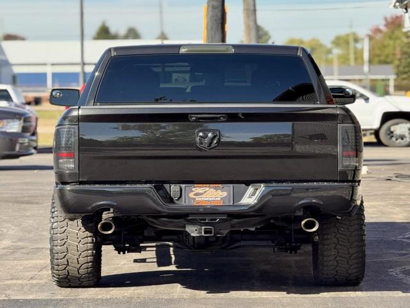 2017 BLACK RAM 1500 (3C6RR7KT7HG) with an V8,5.7L(345 CID),OHV engine, AUTOMATIC transmission, located at 14600 Frazho Road, Warren, MI, 48089, (586) 776-3400, 42.485996, -82.974220 - Photo#6
