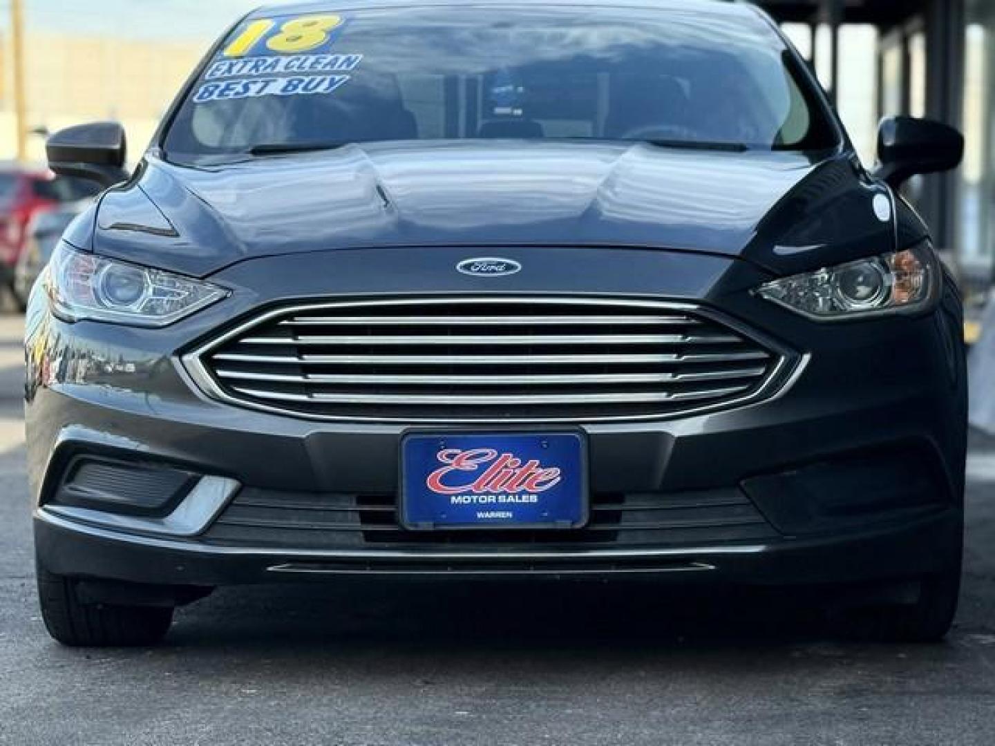 2018 GRAY FORD FUSION (3FA6P0HDXJR) with an L4,1.5L(91 CID),DOHC engine, AUTOMATIC transmission, located at 14600 Frazho Road, Warren, MI, 48089, (586) 776-3400, 42.485996, -82.974220 - Photo#2
