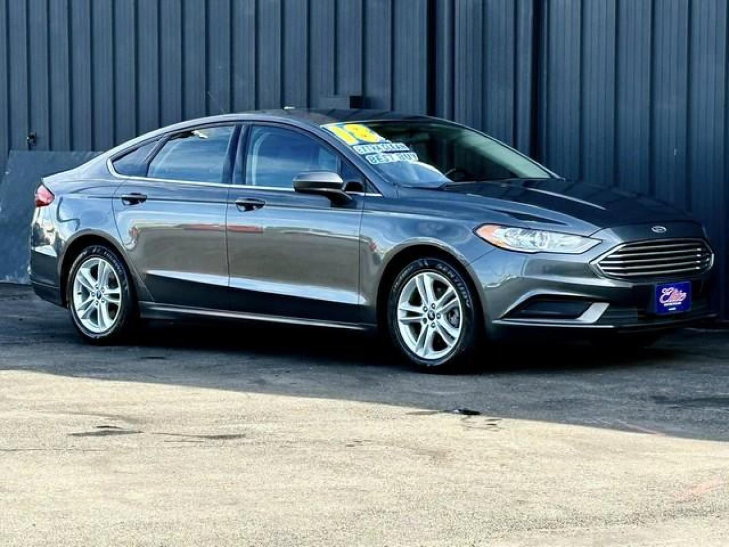 2018 GRAY FORD FUSION (3FA6P0HDXJR) with an L4,1.5L(91 CID),DOHC engine, AUTOMATIC transmission, located at 14600 Frazho Road, Warren, MI, 48089, (586) 776-3400, 42.485996, -82.974220 - Photo#3