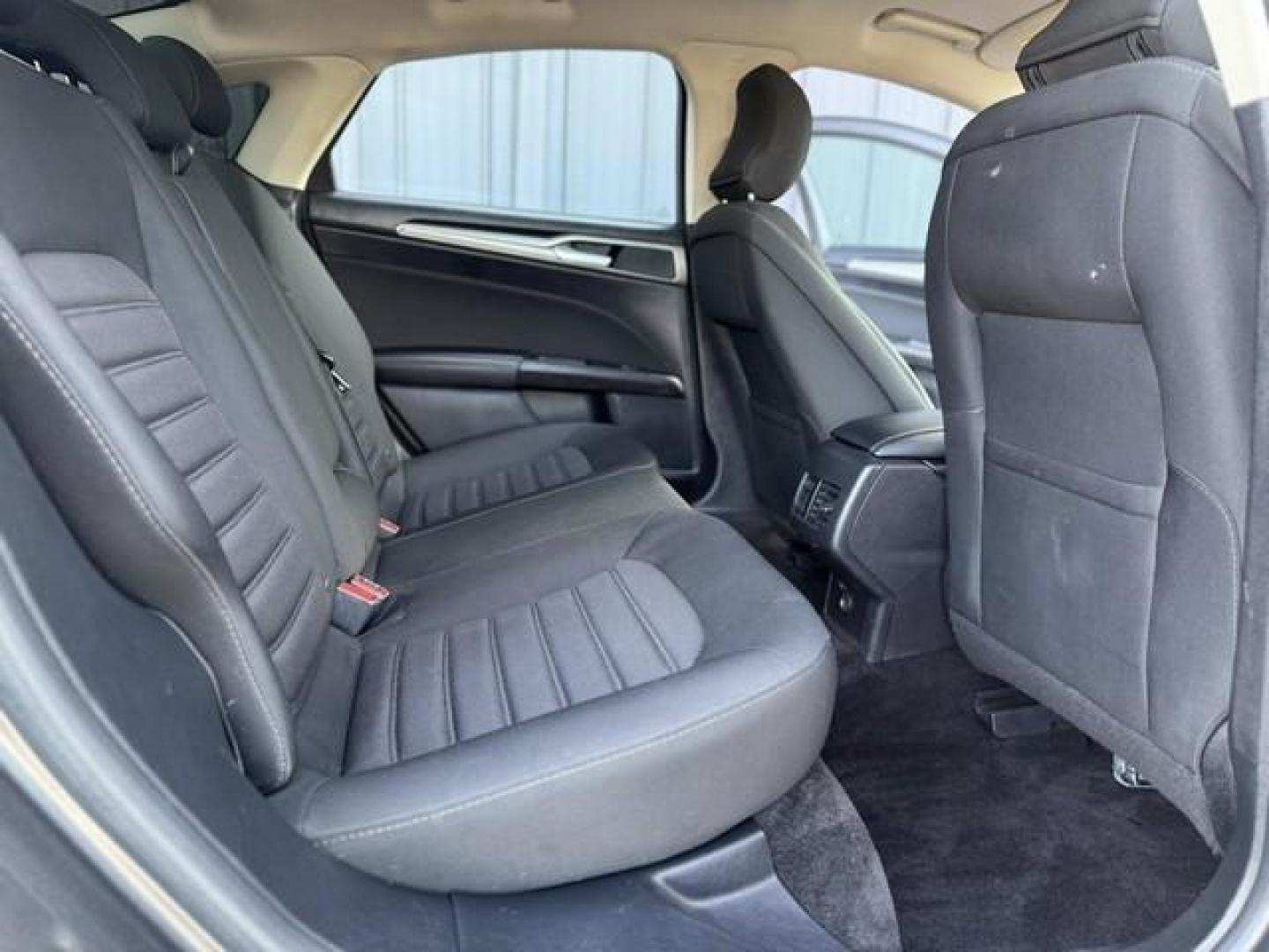 2018 GRAY FORD FUSION (3FA6P0HDXJR) with an L4,1.5L(91 CID),DOHC engine, AUTOMATIC transmission, located at 14600 Frazho Road, Warren, MI, 48089, (586) 776-3400, 42.485996, -82.974220 - Photo#10